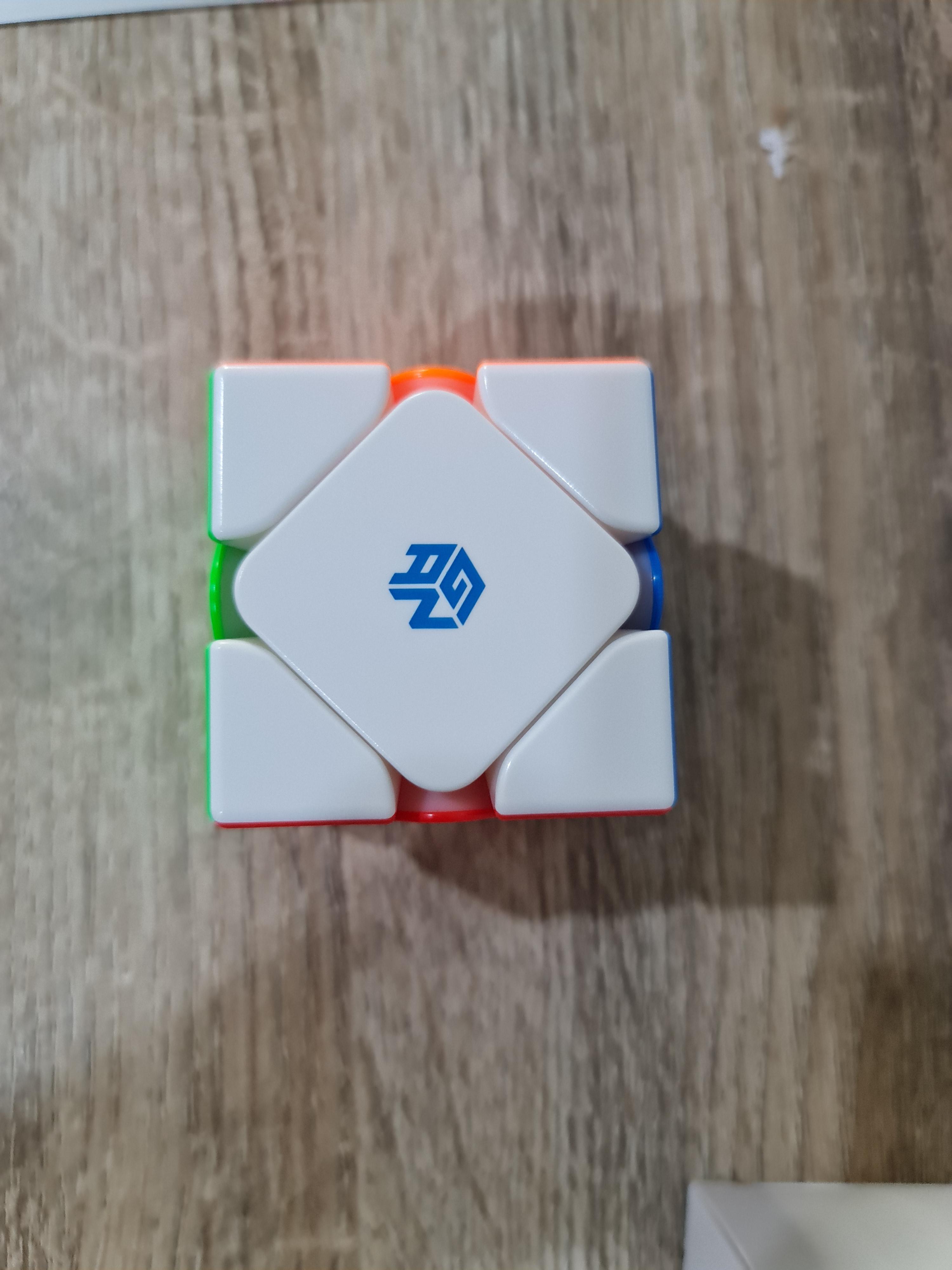 Gan M Skewb รูบิคแม่เหล็ก