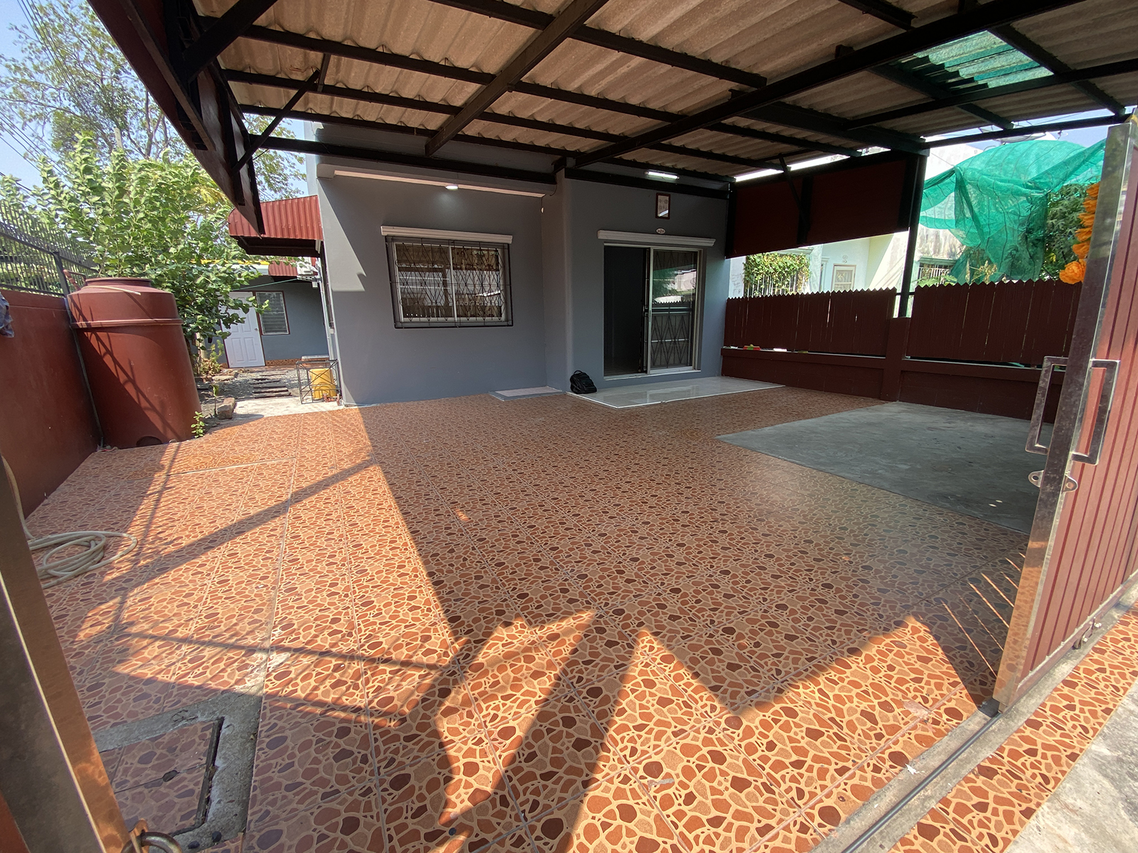 81588-ขายทาวน์เฮ้าส์ หมู่บ้านศิลาทอง เสม็ด ชลบุรี