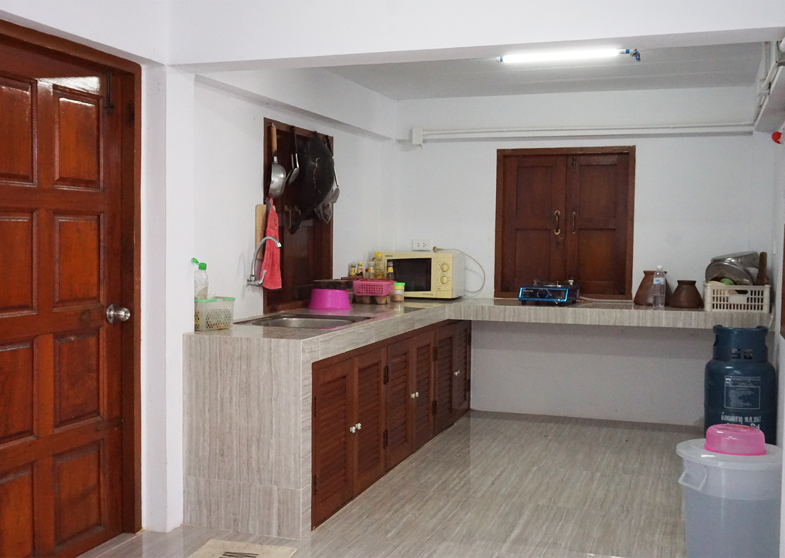 68373-ขายที่ดินพร้อมบ้าน ตำบลสามโก้ อำเภอสามโก้ อ่างทอง