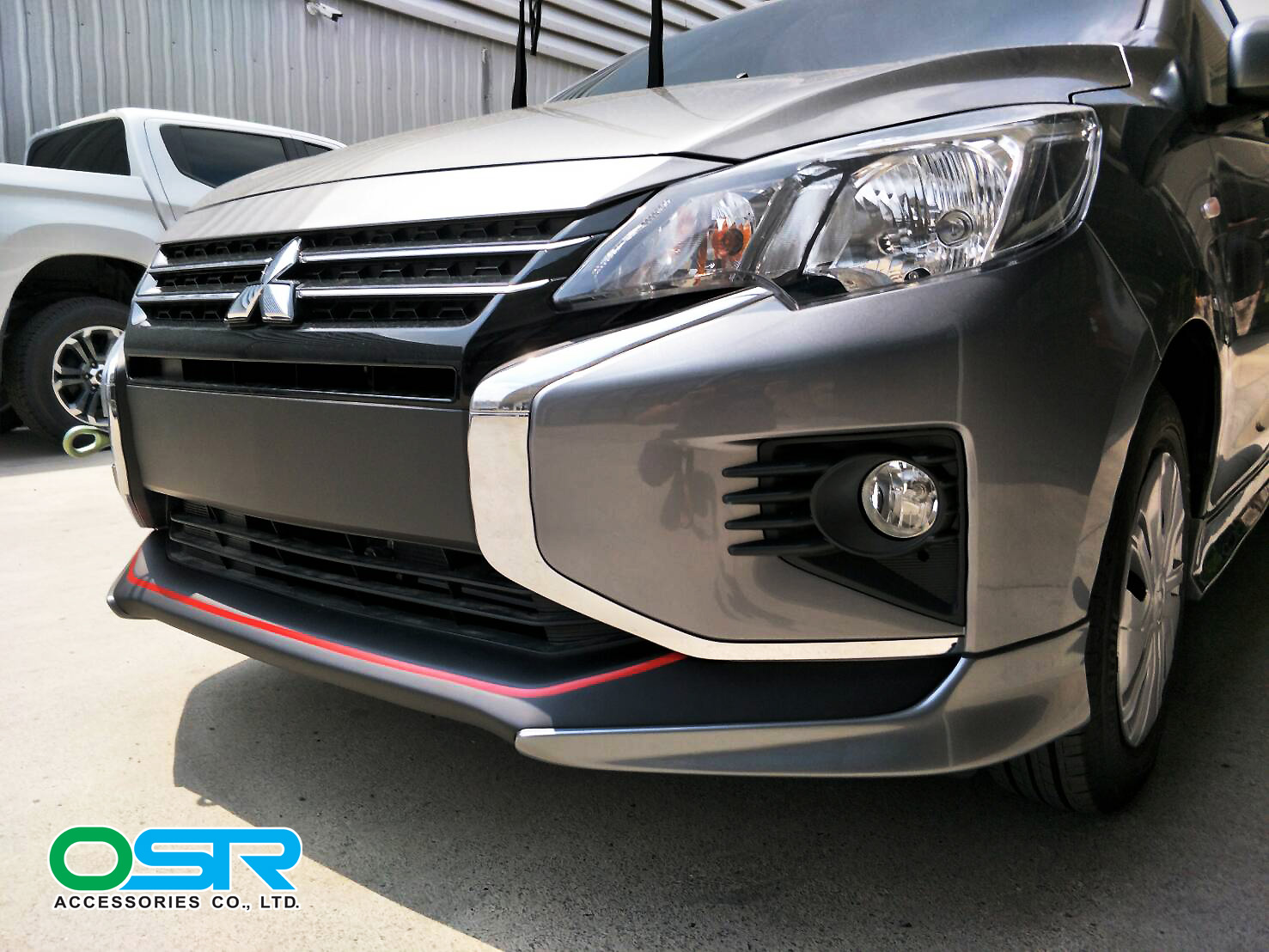 ชุดแต่งรถ สเกิร์ต-สปอยเลอร์ New Mitsubishi Attrage ทรง OEM By OSR