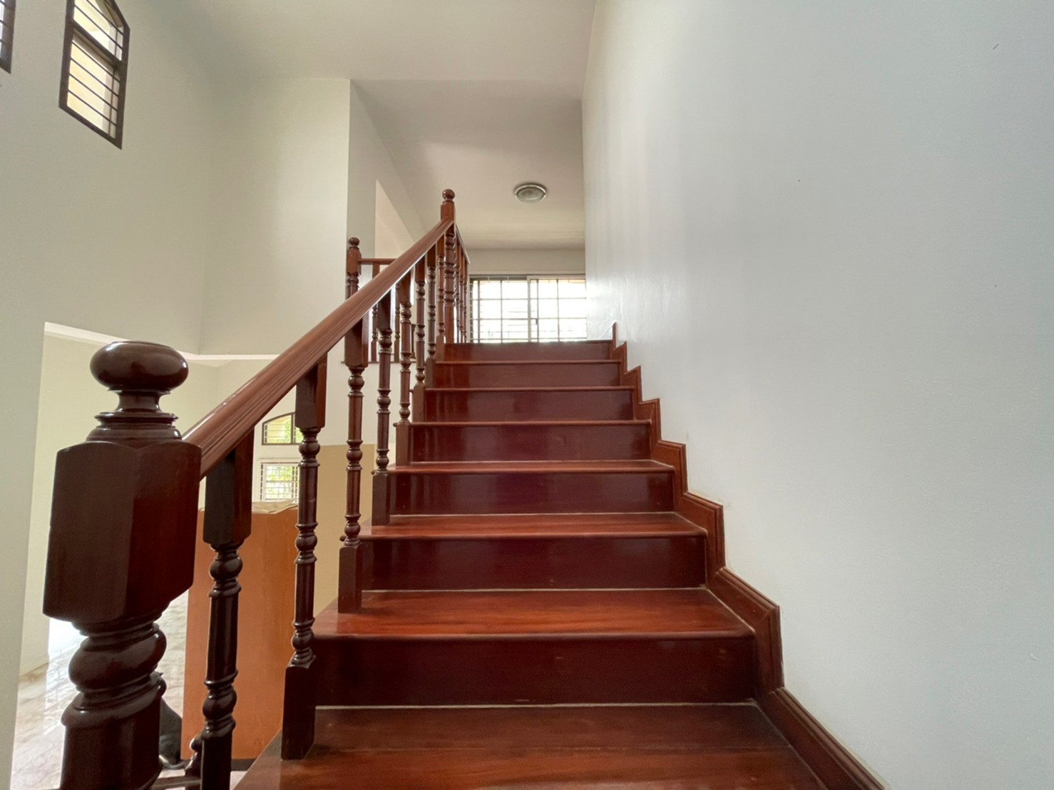 76937-ขายบ้าน หมู่บ้านวิลล่าแคลิฟอร์เนีย บางกะดี เมืองปทุมธานี