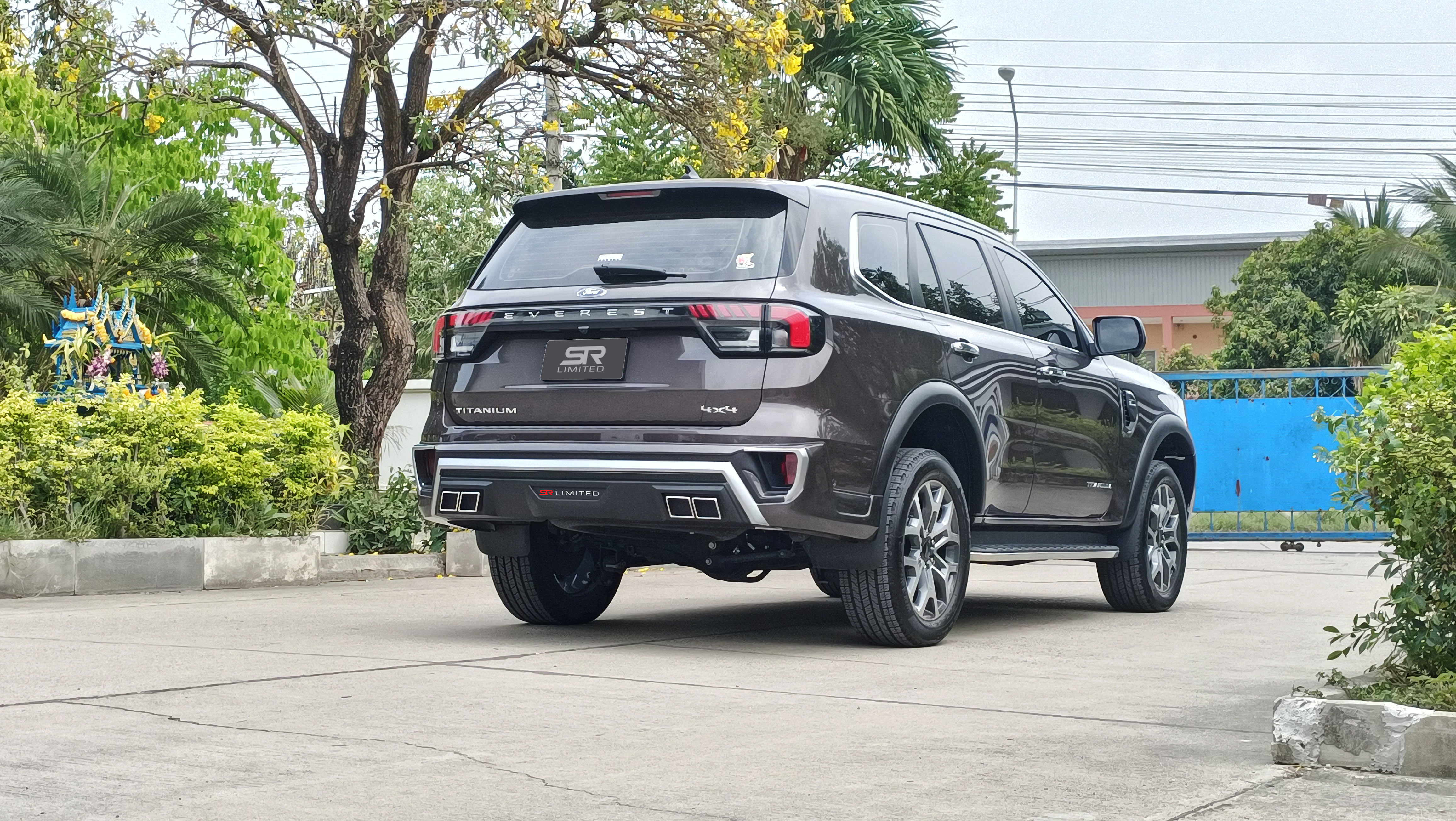 ชุดแต่งรถ-สเกิร์ต-อุปกรณ์แต่งรถ Ford Everest 2022 2023 2024 Next-Gen ทรง SR-Limited