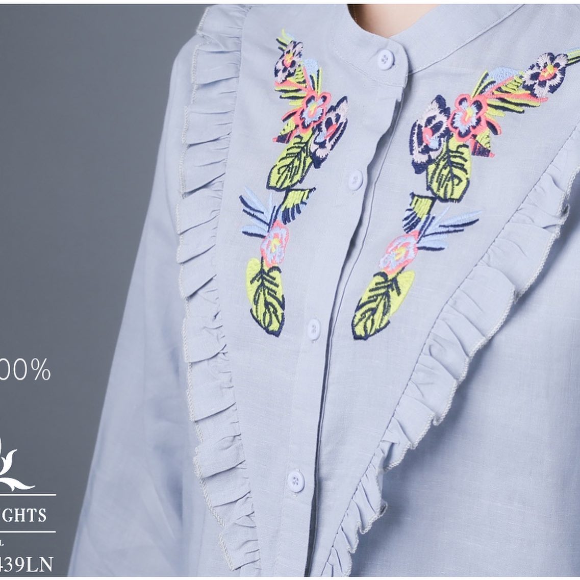 Sale++++++#Blueberry Nights B3653 เสื้อเชิ้ตลินิน100% ปักดิ้นสีคลาสสิค ผ้าลินิน100% เนื้อนุ่มใส่สบายมากค่ะ แพทเทิร์นเสื้อเชิ้ตคอจีนแขนยาวกระดุมหน้ายาว รุ่นขายดีมากๆค่ะ ดีเทลช่วงอกเย็บระบายปักดิ้นหน้าอกสวยสุดหรู ♡เหมาะสำหรับสาวๆๆรอบอก(38-44)♡