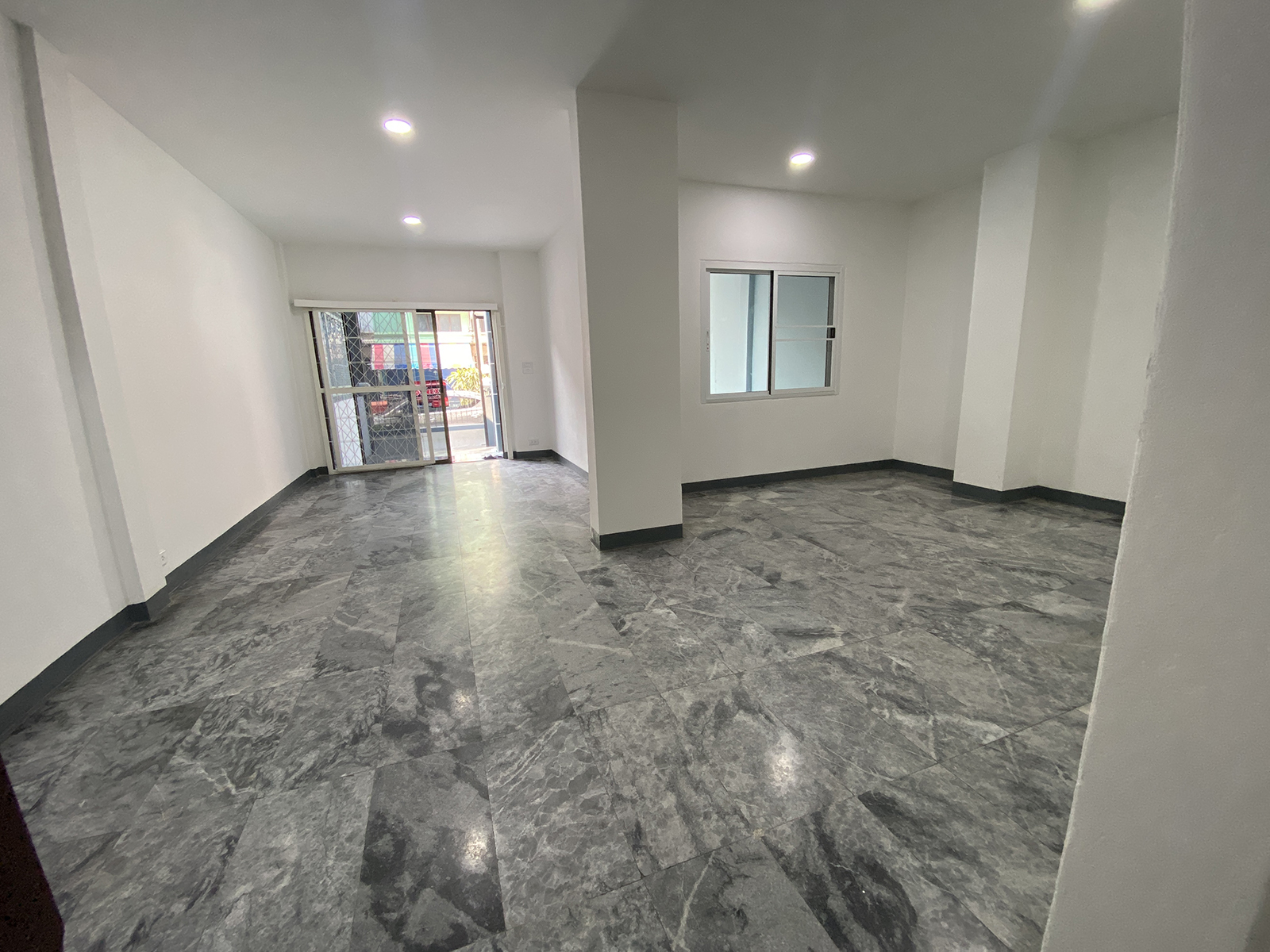 81583-ขายทาวน์โฮม หมู่บ้านเปี่ยมสุข บางเดื่อ ปทุมธานี