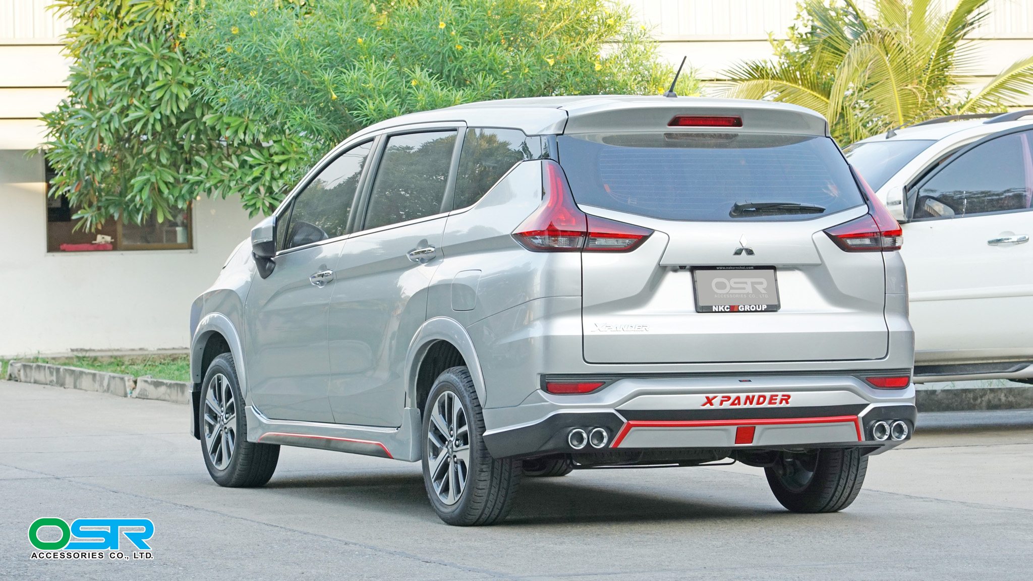 ชุดแต่งรถ-สเกิร์ต-อุปกรณ์แต่งรถ Mitsubishi Xpander ทรง SR-Limited By OSR