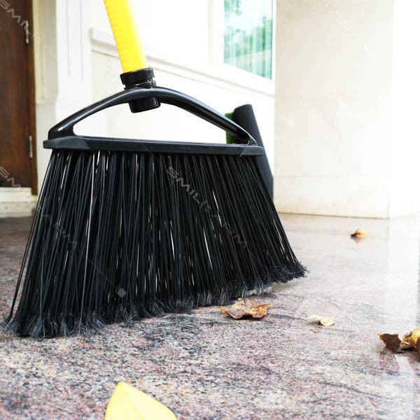 [มินิเซ็ท-ส่งฟรี] SmileArm® ไม้กวาดอเนกประสงค์ ใช้งานได้ทั้งภายใน-นอกบ้าน หน้ากว้างพิเศษ กวาดได้ทุกพื้นผิว