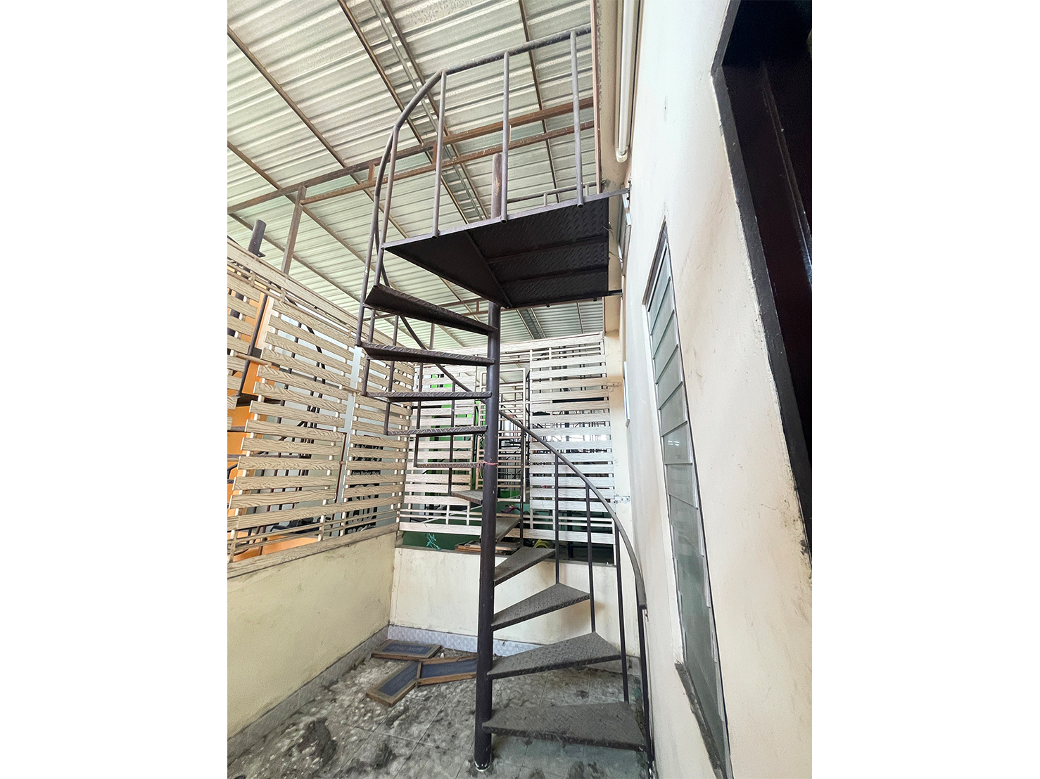 76993-ขายทาวน์เฮ้าส์ อีสแลนด์ แอนด์ เฮ้าส์ ดอนหัวฬ่อ ชลบุรี