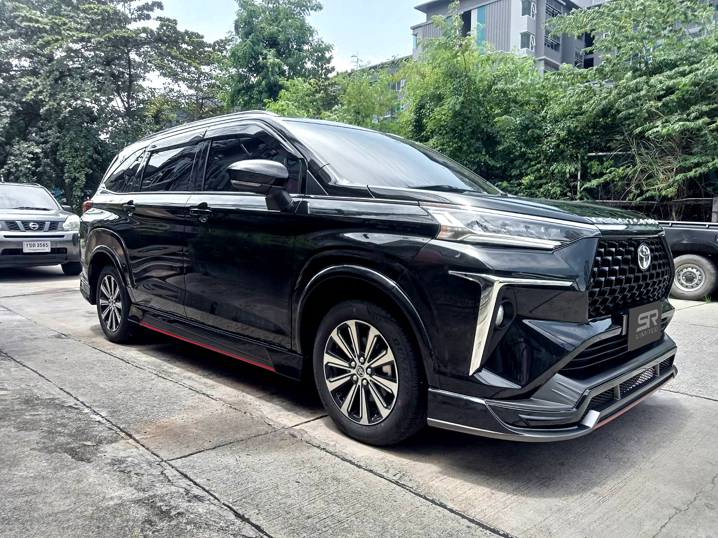 ชุดแต่งรถ-สเกิร์ต-สปอยเลอร์ Toyota Veloz 2022 ทรง SR-Limited