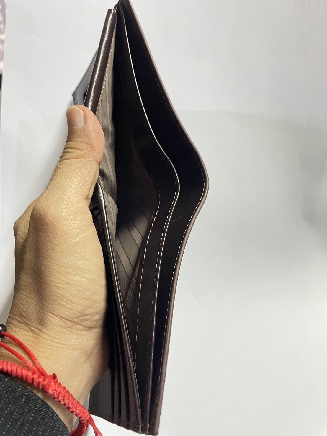 กระเป๋าหนังจระเข้แท้ หนังท้อง