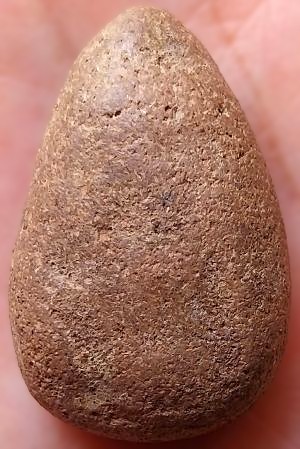 พระร่วงนั่ง เนื้อดิน กรุคลองกระเทียม สุพรรณบุรี