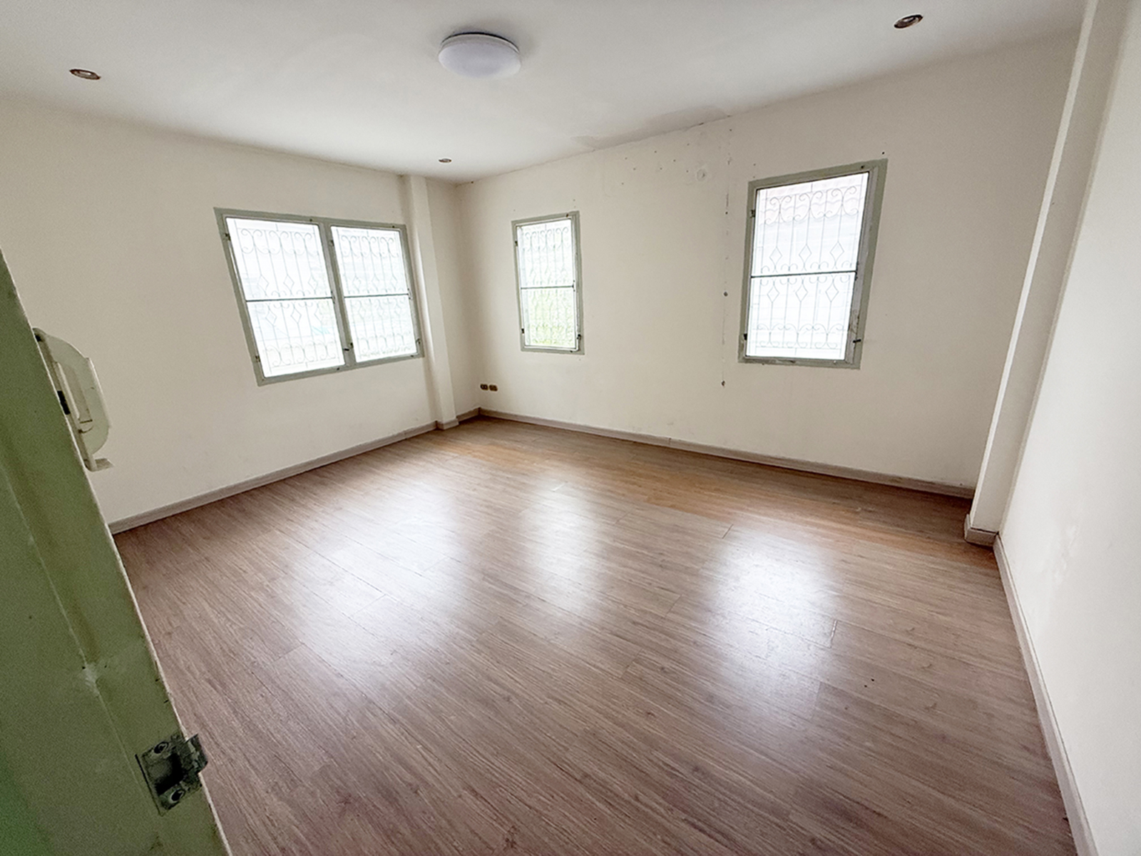 86371 ขายบ้านเดี่ยว หมู่บ้านแฟมิลี่ปาร์ค ชลบุรี (Family Park)พร้อมเข้าอยู่