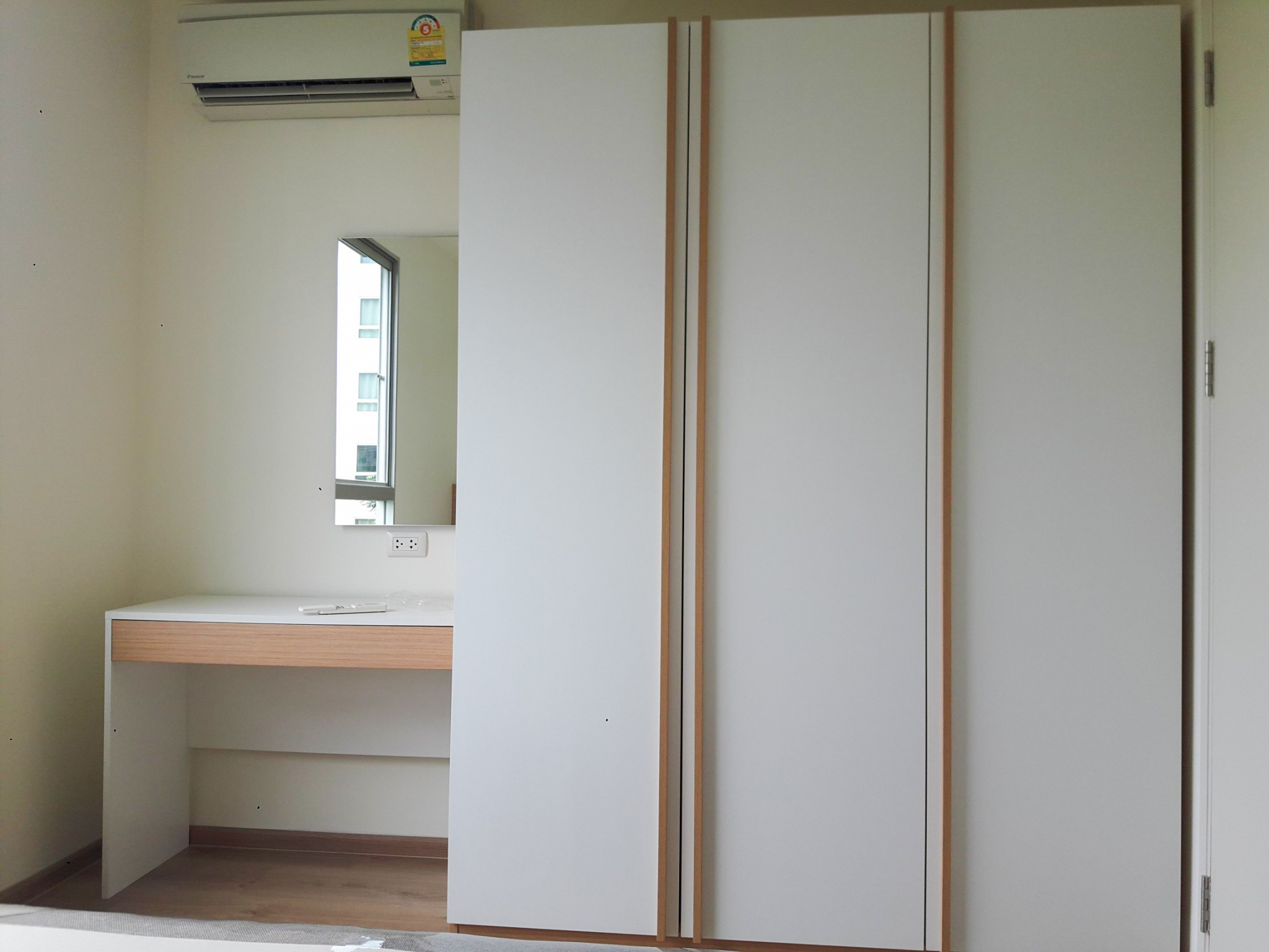 76990-ขายคอนโด ยู แคมปัส รังสิต-เมืองเอก (ติดกับ ม.รังสิต)