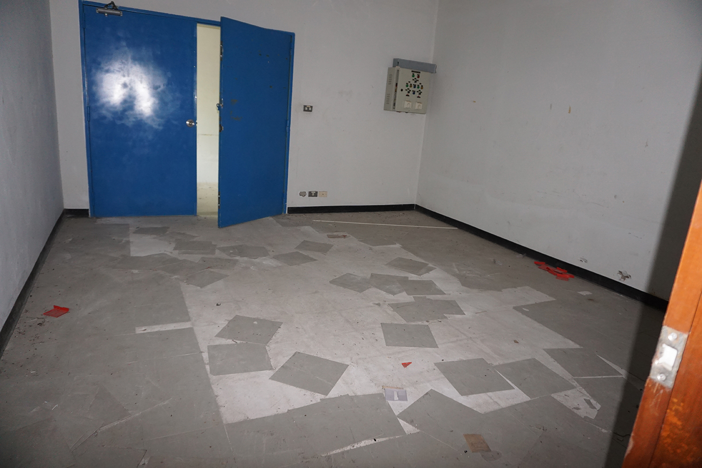 83460-ขายที่ดินพร้อมอาคารสำนักงาน ถนนโรจนะ ซอยวัดคานหาม อยุธยา