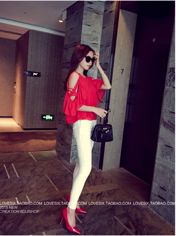 รับตัวแทนจำหน่ายเสื้อเปิดไหล่แฟชั่นเกาหลีสีแดง