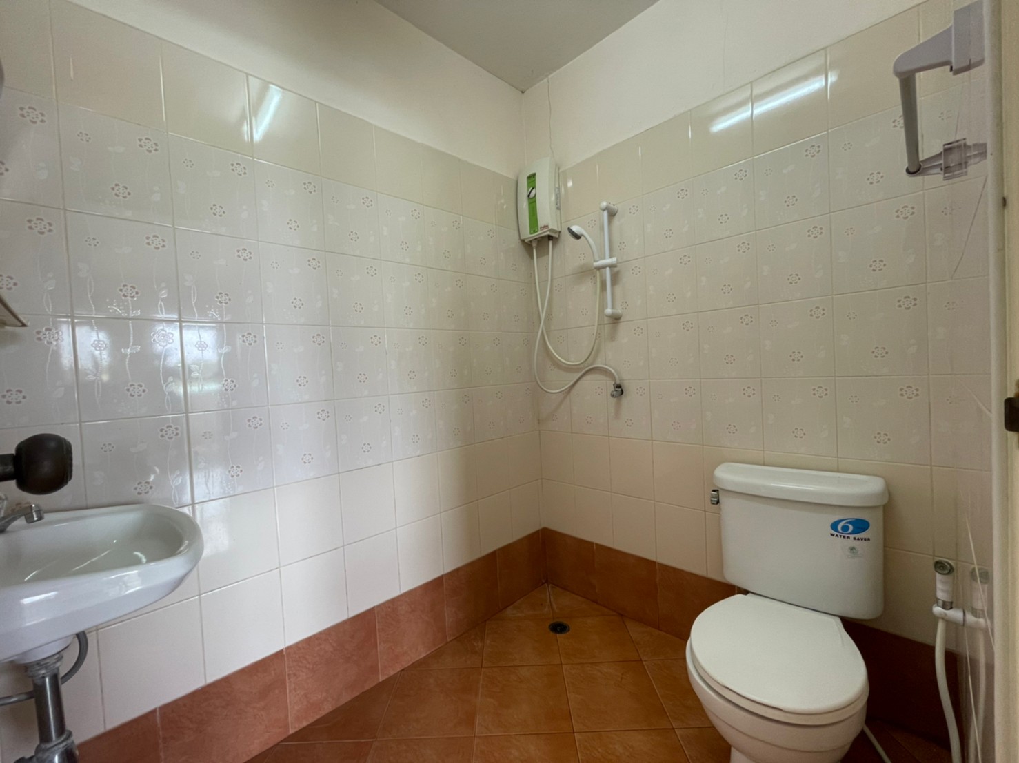 31231-ขายอพาร์ทเมนต์ ถนนจอมเทียน สาย 2 บางละมุง ราคาถูก