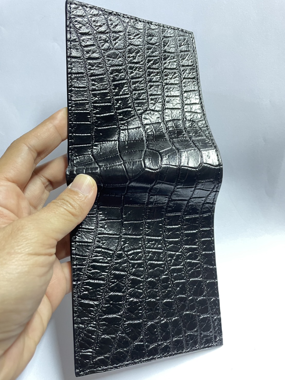 กระเป๋าหนังจระเข้แท้(หนังท้อง) สีดำ