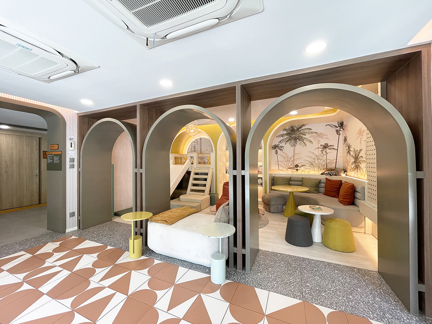 ขายคอนโดพร้อมผู้เช่า แอทโมซ พอร์เทรด ศรีสมาน