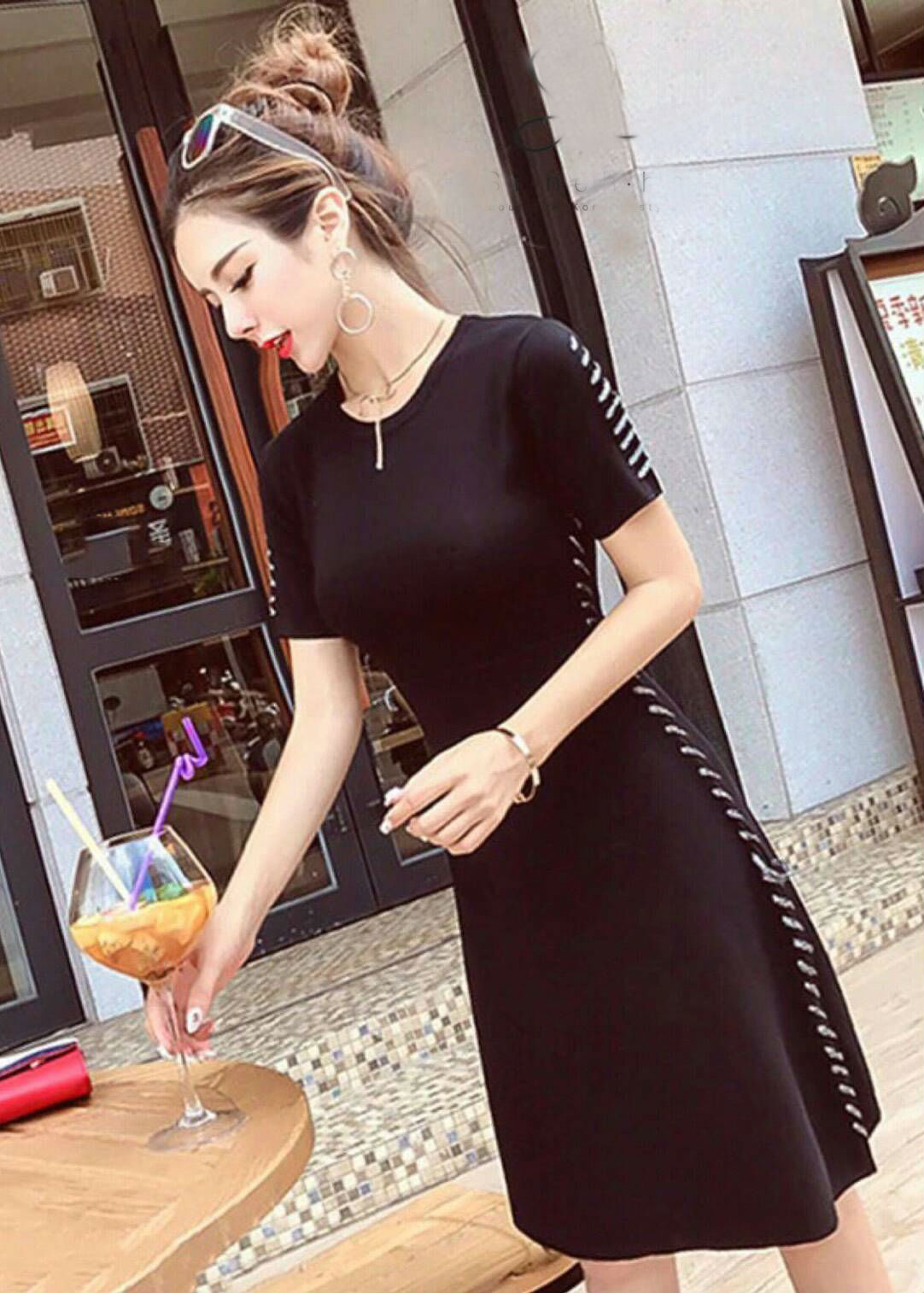 DS0048 เดรสแฟชั่นเกาหลี เดรสไหมพรม เดรสใส่ออกงาน เดรสลำลอง เดรสใส่เที่ยว เดรสใส่ไปงาน เดรสทำงาน เดรสสีดำ