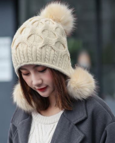 หมวกกันหนาวสีครีมไหมพรมอุ่นนุ่มพร้อมส่ง