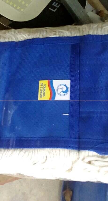 Tomkada - ชุดไม้ถูพื้น ดักฝุ่นได้ยอดเยี่ยม ม็อพดันฝุ่น หน้ากว้าง 100 ซม. ใยสีขาวครบชุด