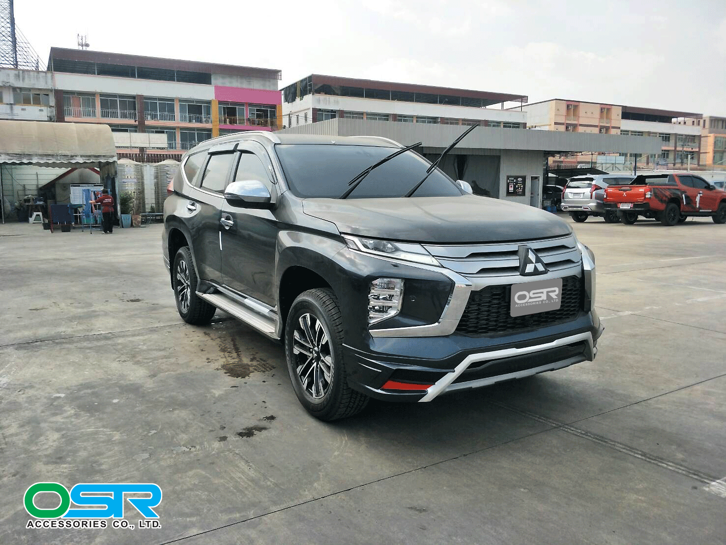 ชุดแต่งรถ-สเกิร์ต-อุปกรณ์แต่งรถ New Mitsubishi Pajero Sport 2020 ทรง AT By OSR
