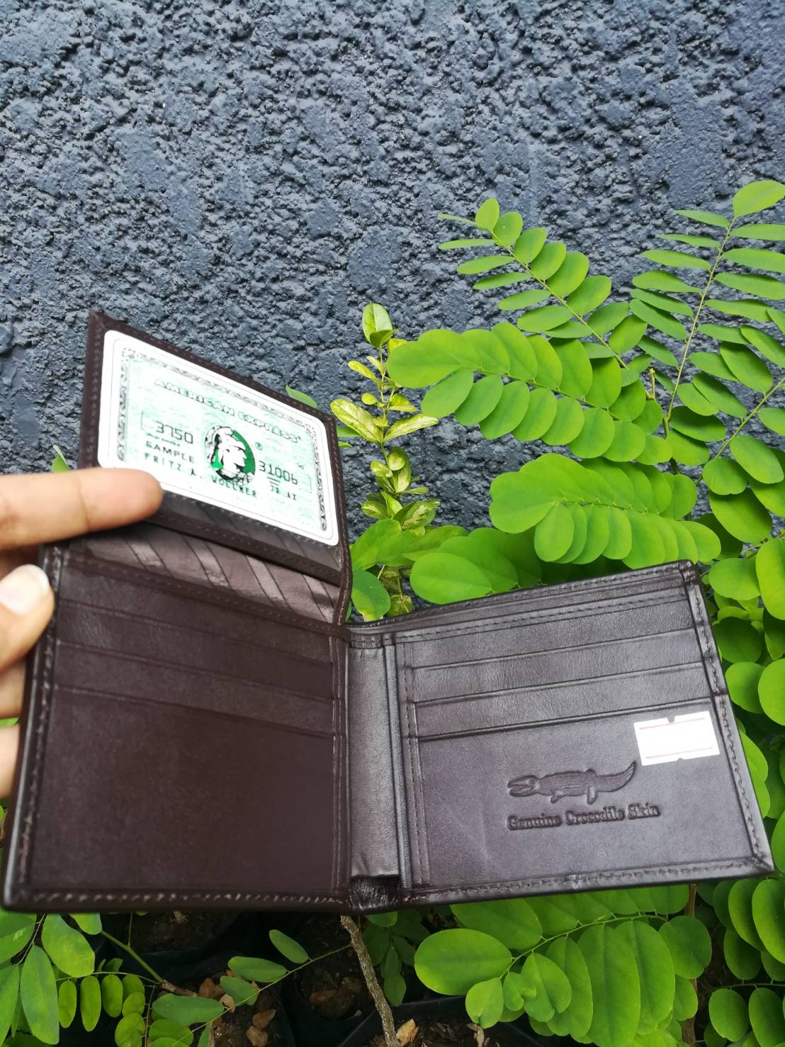 กระเป๋าหนังจระเข้แท้(หนังท้อง) สีน้ำตาล (ซับในมีตำหนิ)