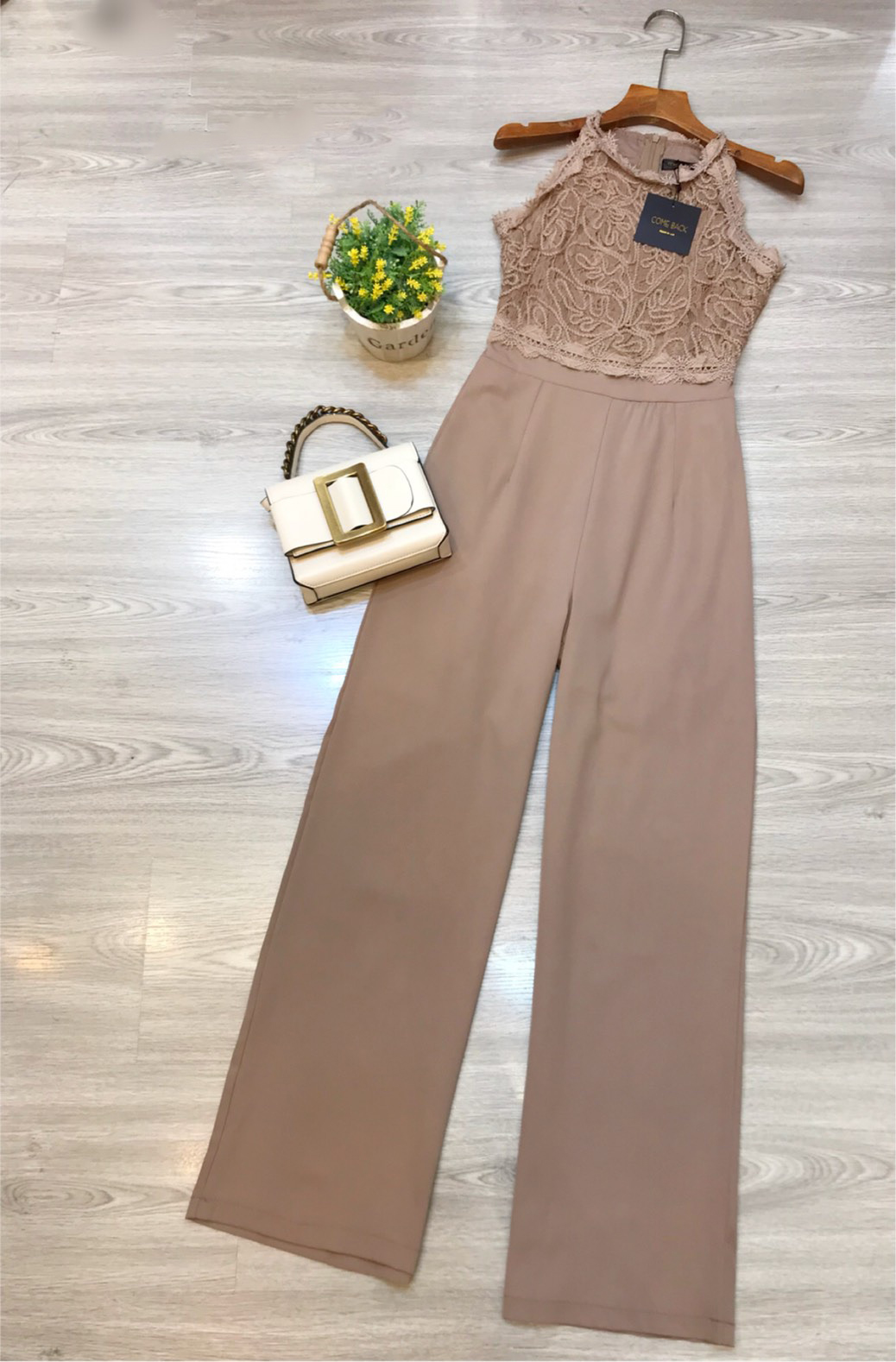 JS0096 จั๊มสูทเกาหลี จั๊มสูทแฟชั่น จั๊มสูทลูกไม้ เสื้อลูกไม้ ชุดไปเที่ยว ชุดออกงาน ชุดลูกไม้ ชุดไปงานแต่ง (น้ำตาล โอวัลติน)