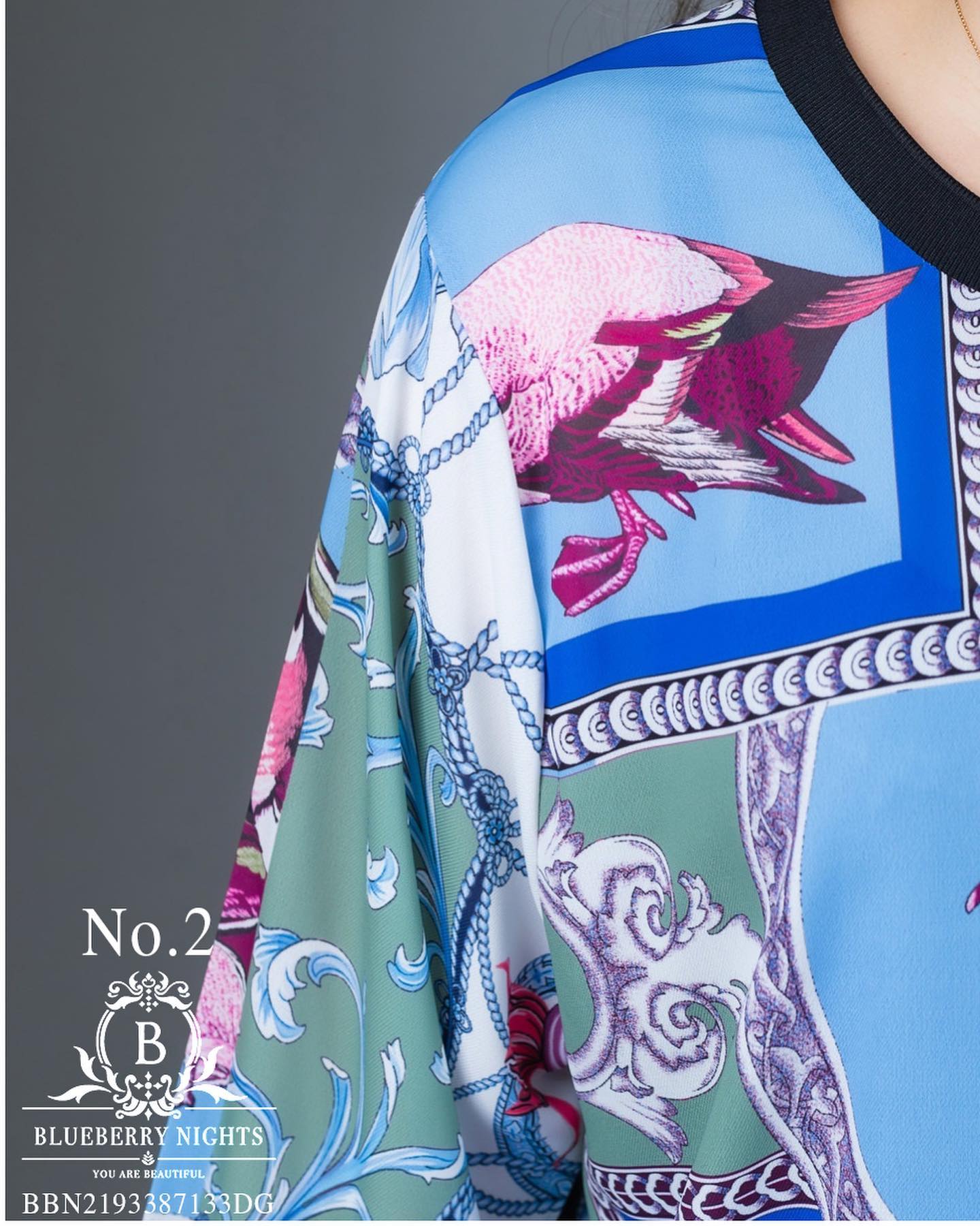 Sale+++#Blueberry Nights B3690 เสื้อทีเชิ้ตแขนยาว ผ้าโพลีเอสเตอร์ผสมเนื้อนุ่มเกรดพรีเมี่ยม ตัดเย็บสวยเนี้ยบสไตล์แบรนด์เนมสุดหรู ดีเทลพิมพ์ลายแบรนด์เนมสีคมชัดสวยเป๊ะ เหมาะสำหรับสาวๆๆรอบอก(36-46) ใส่สวยได้ทุกๆโอกาส หรูหราไฮคลาส ใส่สบายมากค่ะ 3 แบรนด์สไตล์ N