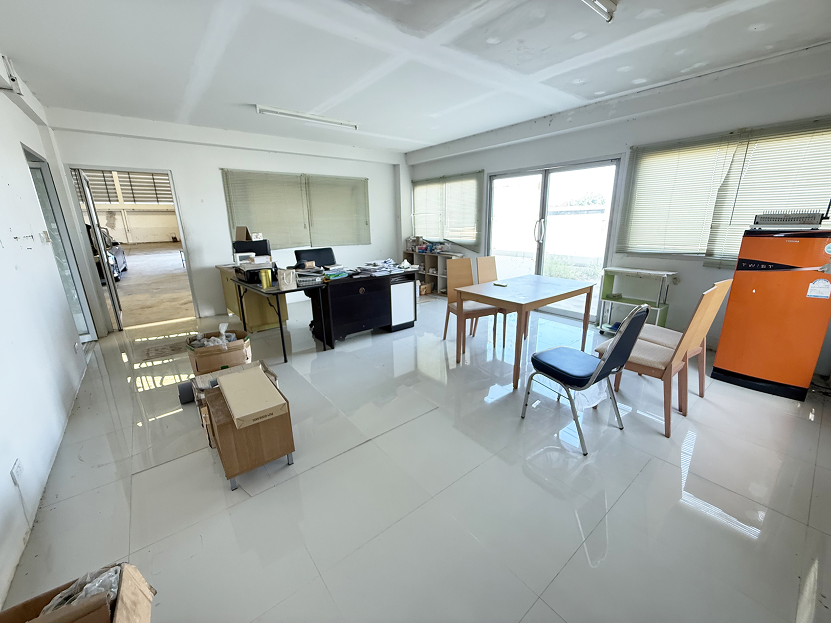 86359 ขายโรงงาน+โกดัง ไทรใหญ่ ไทรน้อย นนทบุรี