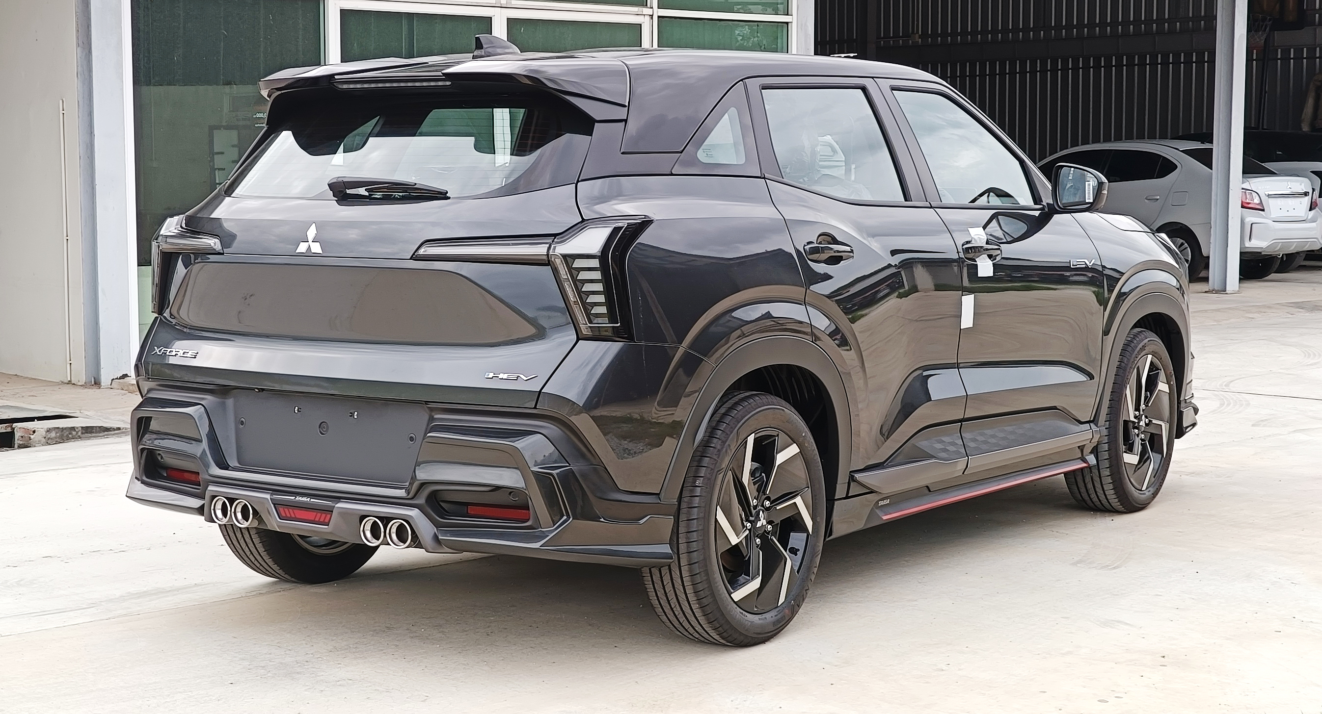 ชุดแต่งรถ-สเกิร์ต-อุปกรณ์แต่งรถ New Xforce 2025 ทรง Taiga (ไทก้า)