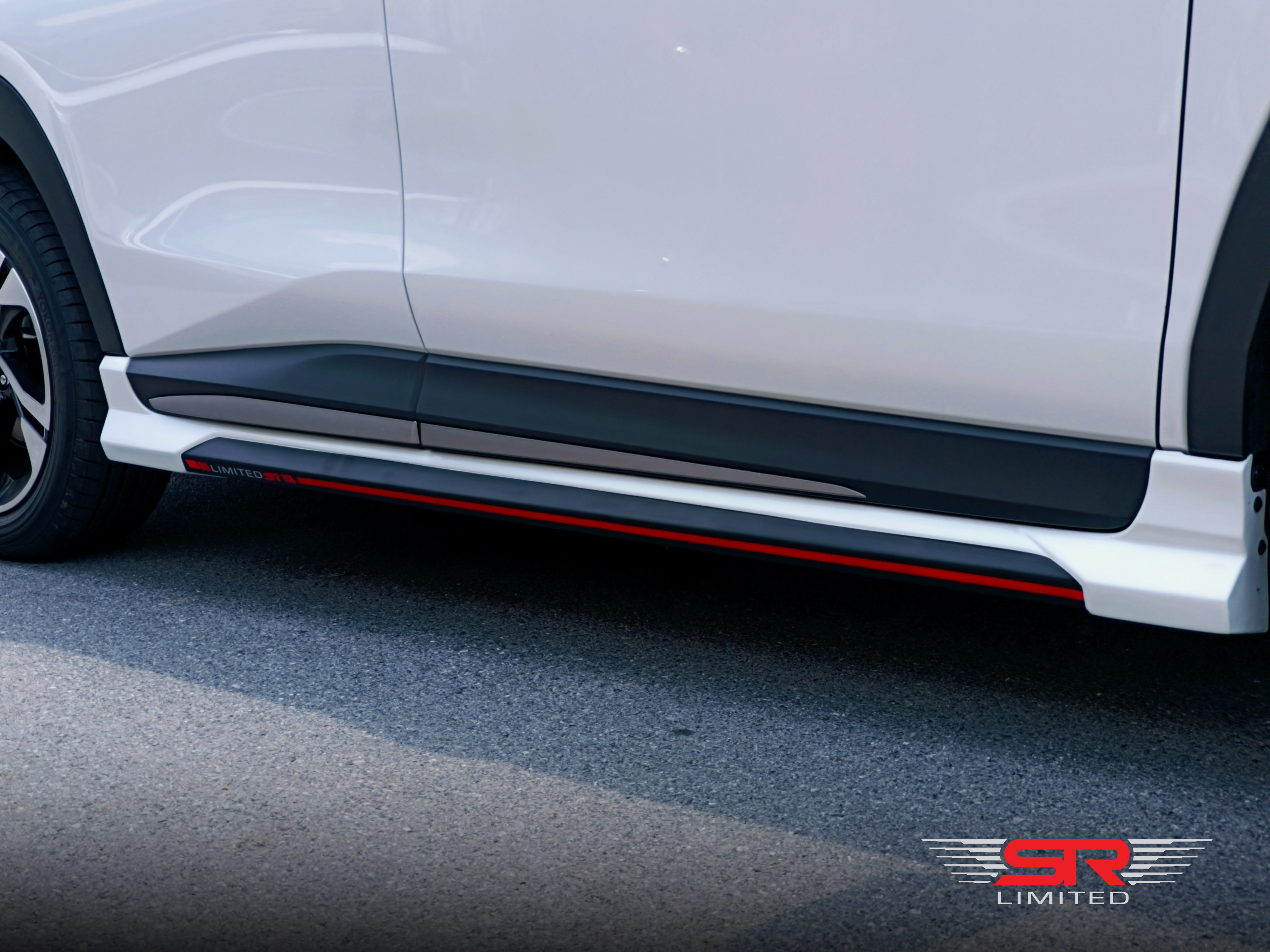 ชุดแต่งรถ-สเกิร์ต-อุปกรณ์แต่งรถ New Toyota Yaris Cross 2023-2024