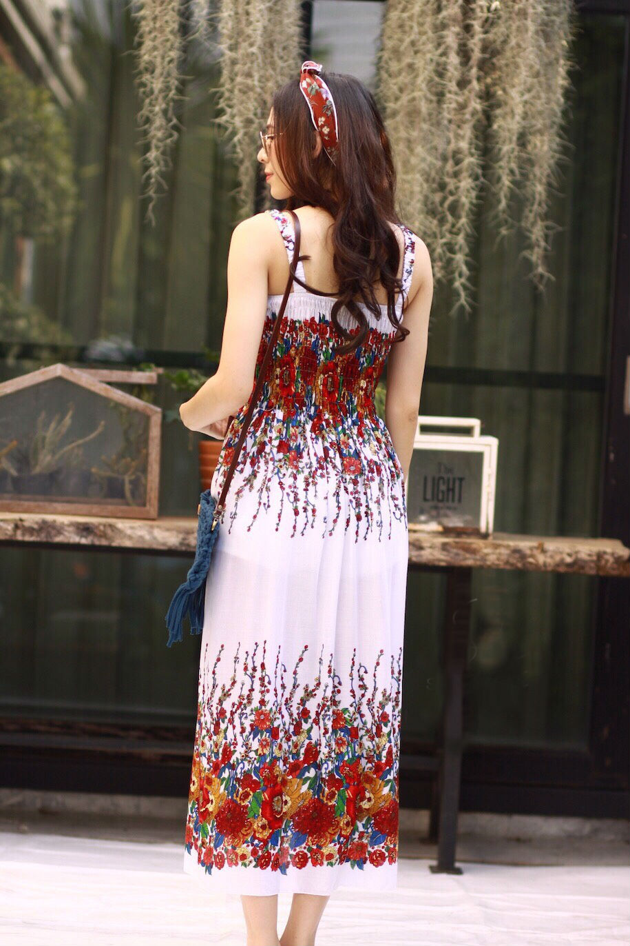 MD0031 เสื้อผ้าแฟชั่นเกาหลี เดรสเกาหลี เดรสยาว เดรสแฟชั่น แม็กซี่เดรส Maxidress ลายดอก Maxi Dress (สีขาว)