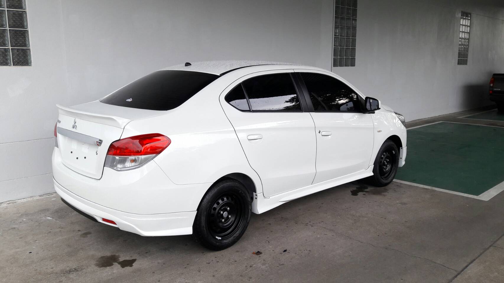 ชุดแต่งรถ สเกิร์ต-สปอยเลอร์ Attrage ทรงศูนย์ OEM by OSR