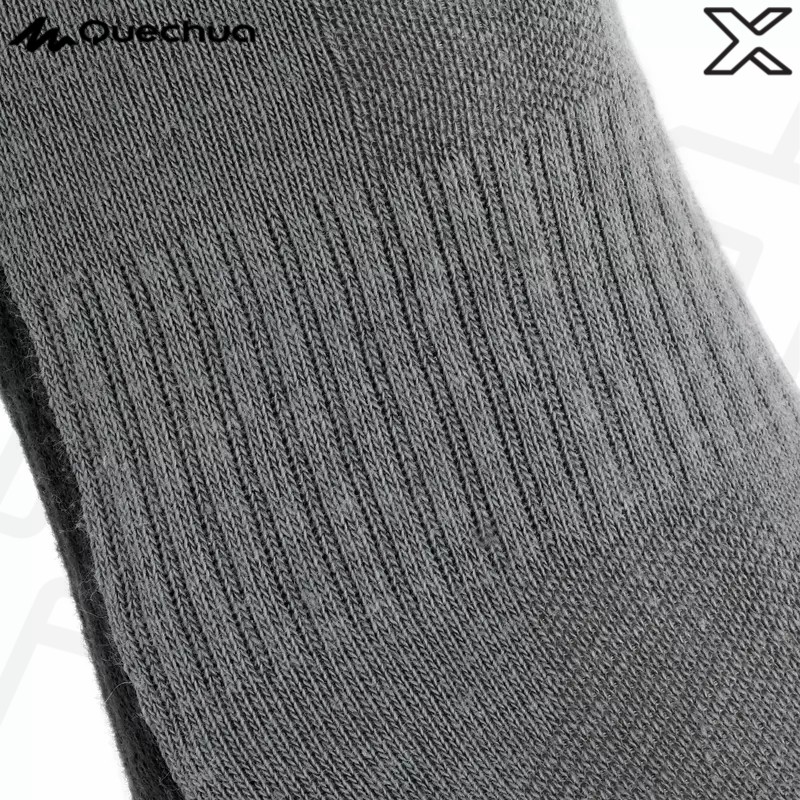 QUECHUA ถุงเท้ายาวสำหรับใส่เดินในเส้นทางธรรมชาติรุ่น NH100 แพ็ค 2 คู่ (สีเทา)