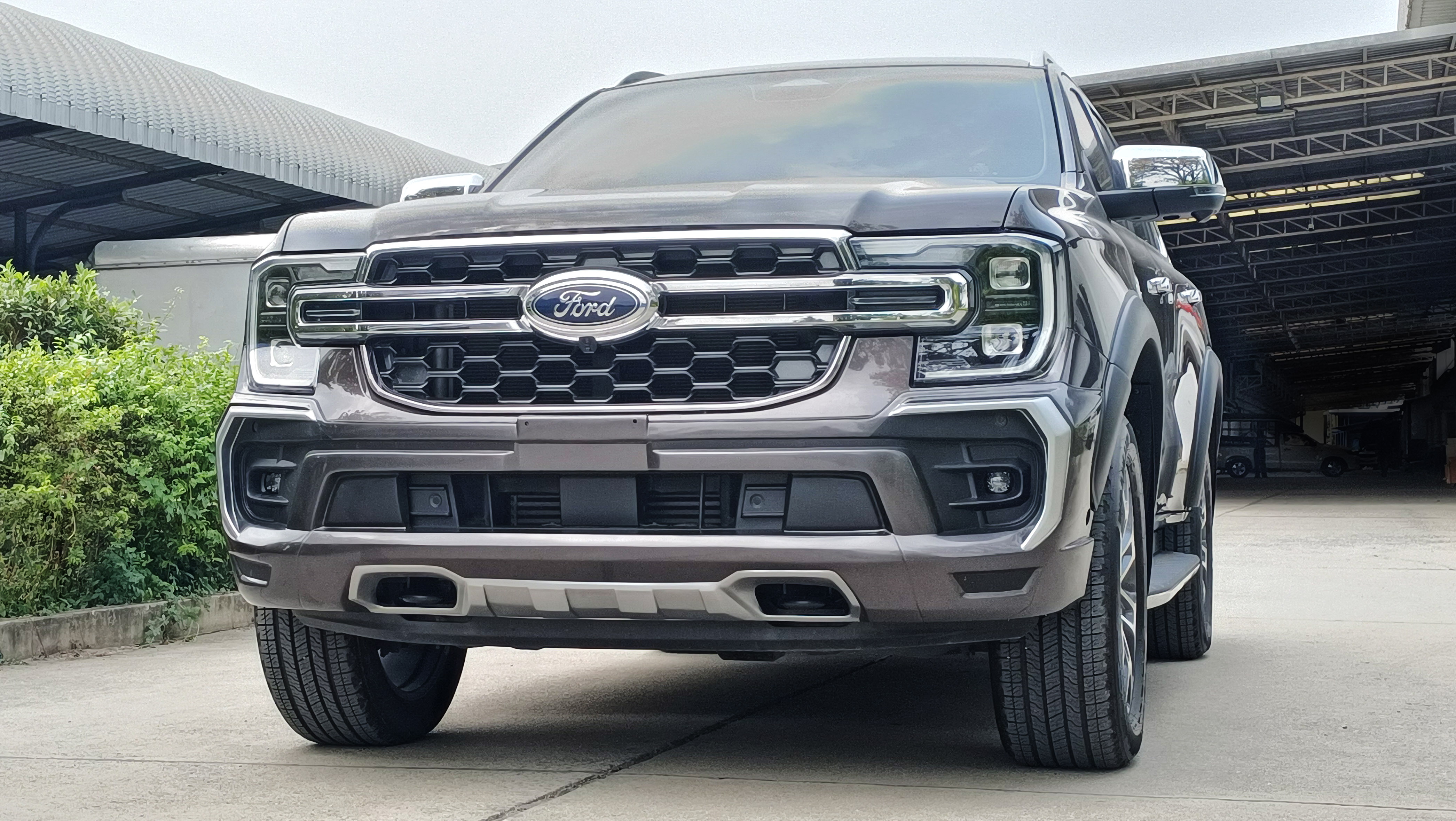 ชุดแต่งรถ-สเกิร์ต-อุปกรณ์แต่งรถ Ford Everest 2022 2023 2024 Next-Gen ทรง SR-Limited