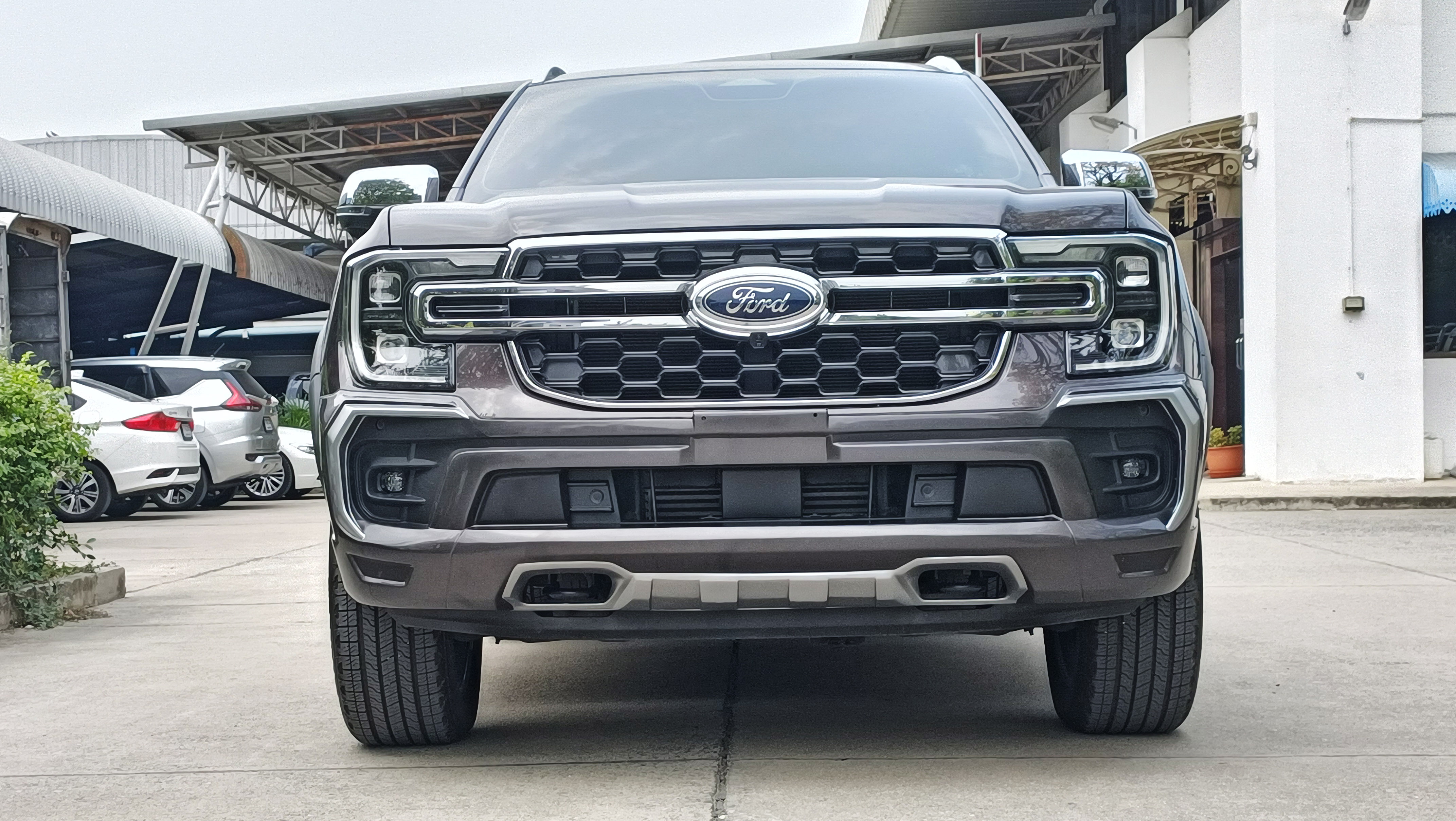 ชุดแต่งรถ-สเกิร์ต-อุปกรณ์แต่งรถ Ford Everest 2022 2023 2024 Next-Gen ทรง SR-Limited