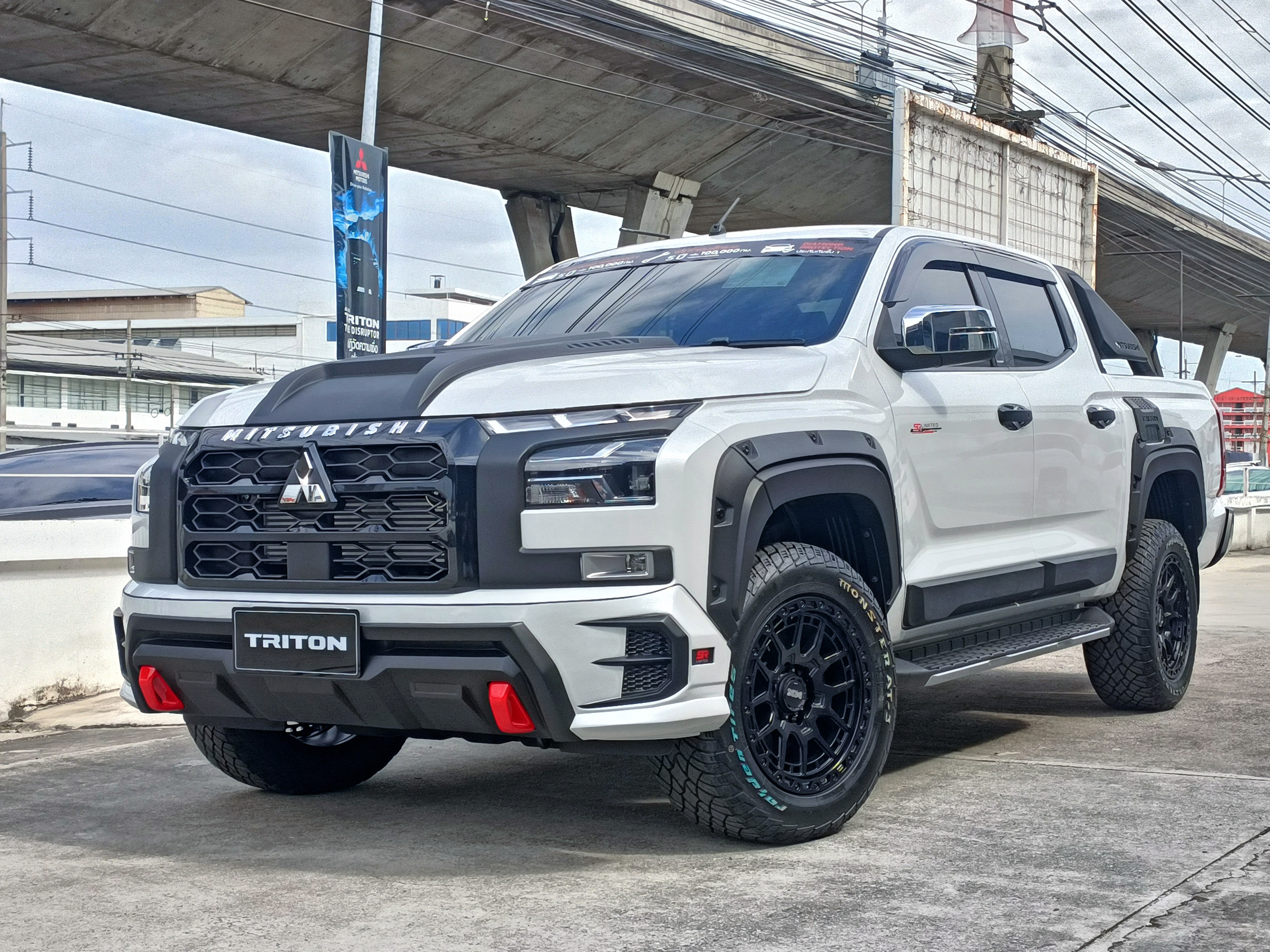 ชุดแต่งรถ New Triton 2023 [Double Cab] ทรง SR-Limited