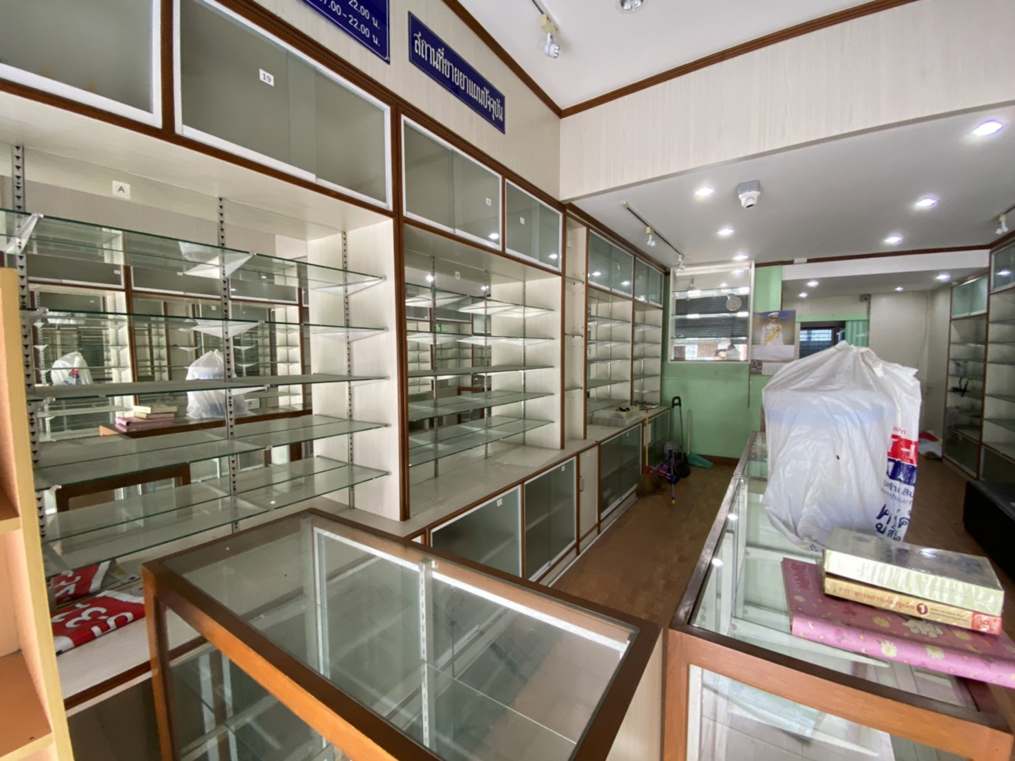 73628-ขายอาคารพาณิชย์ ถนนพระยาสัจจา แยกคีรี ชลบุรี