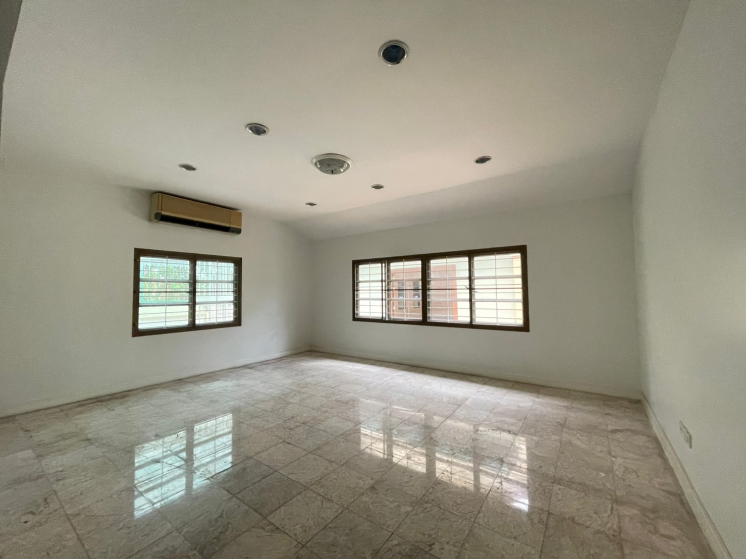 76937-ขายบ้าน หมู่บ้านวิลล่าแคลิฟอร์เนีย บางกะดี เมืองปทุมธานี