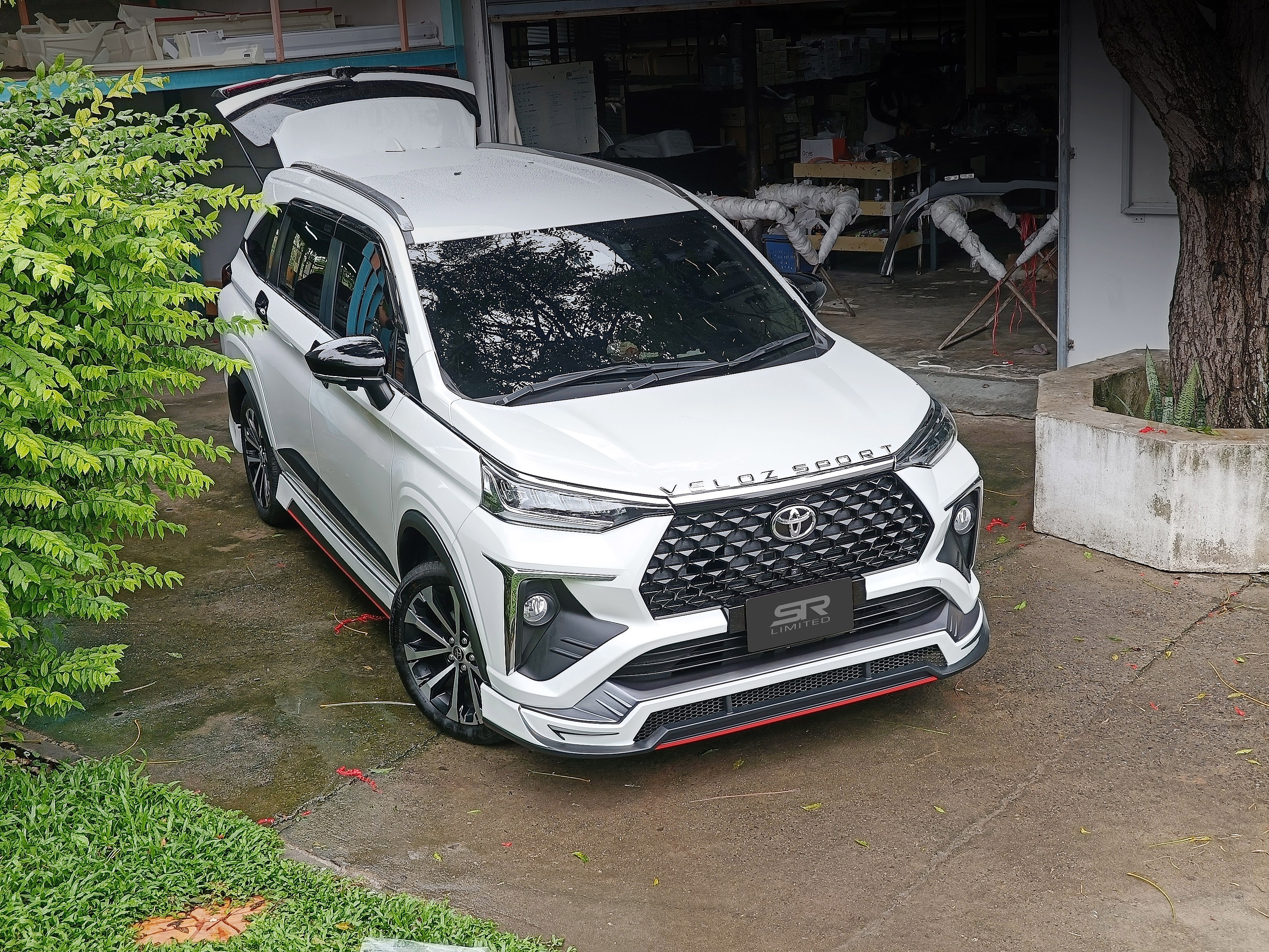 ชุดแต่งรถ-สเกิร์ต-สปอยเลอร์ Toyota Veloz 2022 ทรง SR-Limited