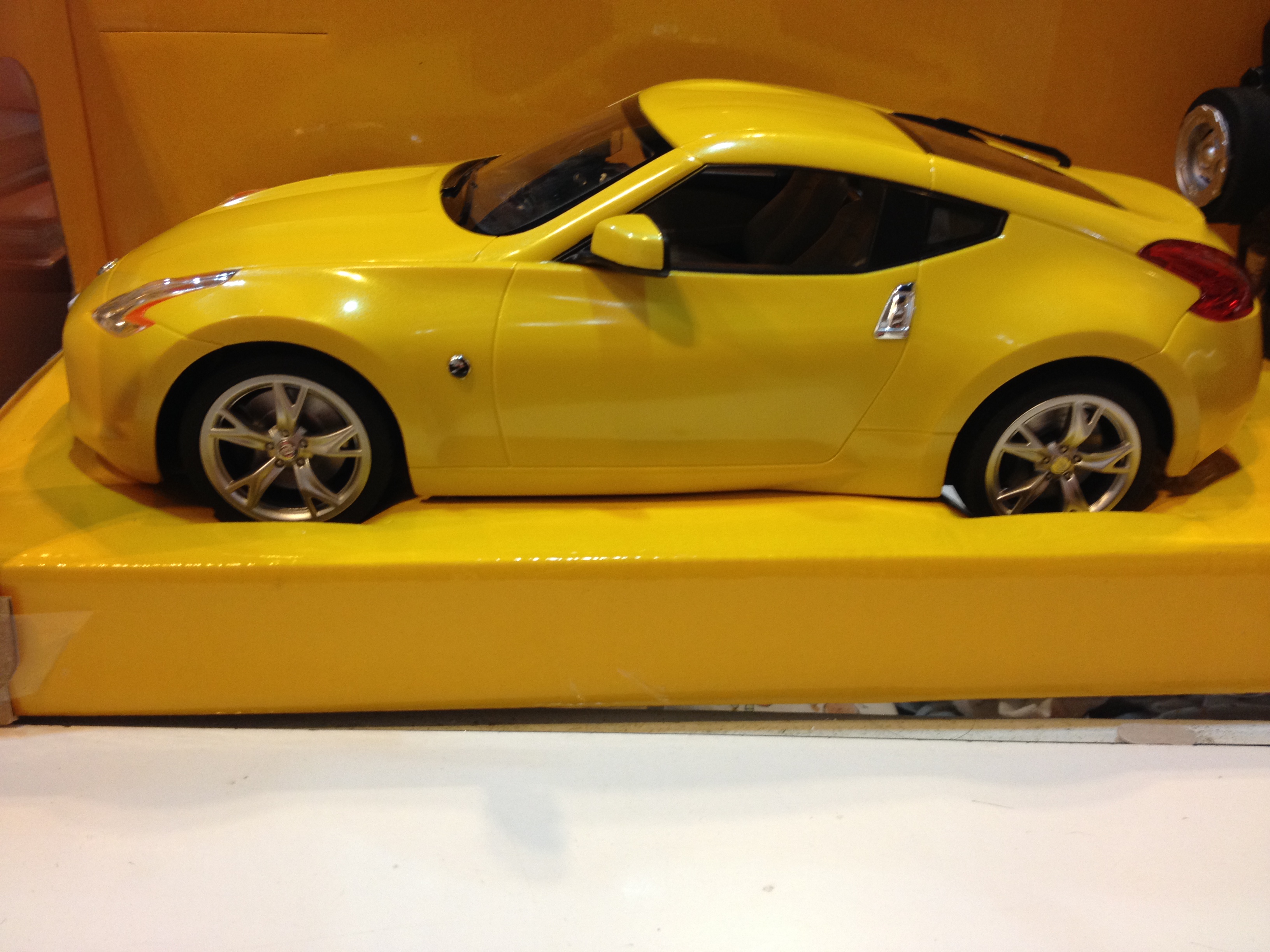 1:14 NISSAN : 370Z