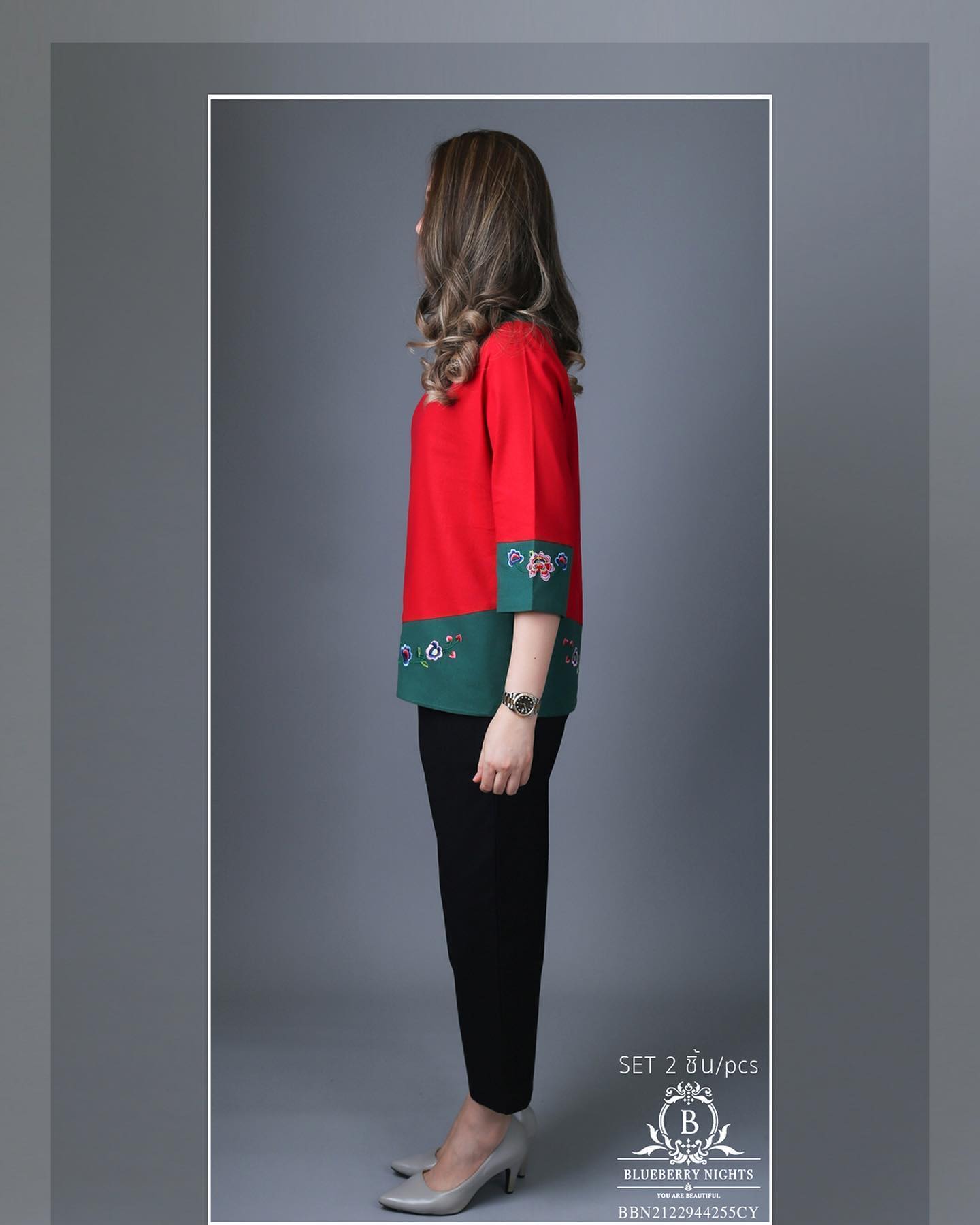 BLUEBERRY NIGHTS 14130 ชุดเซ็ตผ้าฝ้ายธรรมชาติ เสื้อผ้าฝ้ายธรรมชาติเนื้อดีเกรดพรีเมี่ยม เนื้อผ้านุ่มใส่สบายมากๆๆ ดีเทลผ้าสีพื้นตัดสลับสี ปักลวดลายดอกไม้หน้าและหลัง แพทเทิร์นกางเกงสีพื้นขายาว เอวยางยืดอิลาสติกอย่างดี มีกระเป๋าข้างซ้าย-ขวา ใส่สบายมากๆ ใส่เที