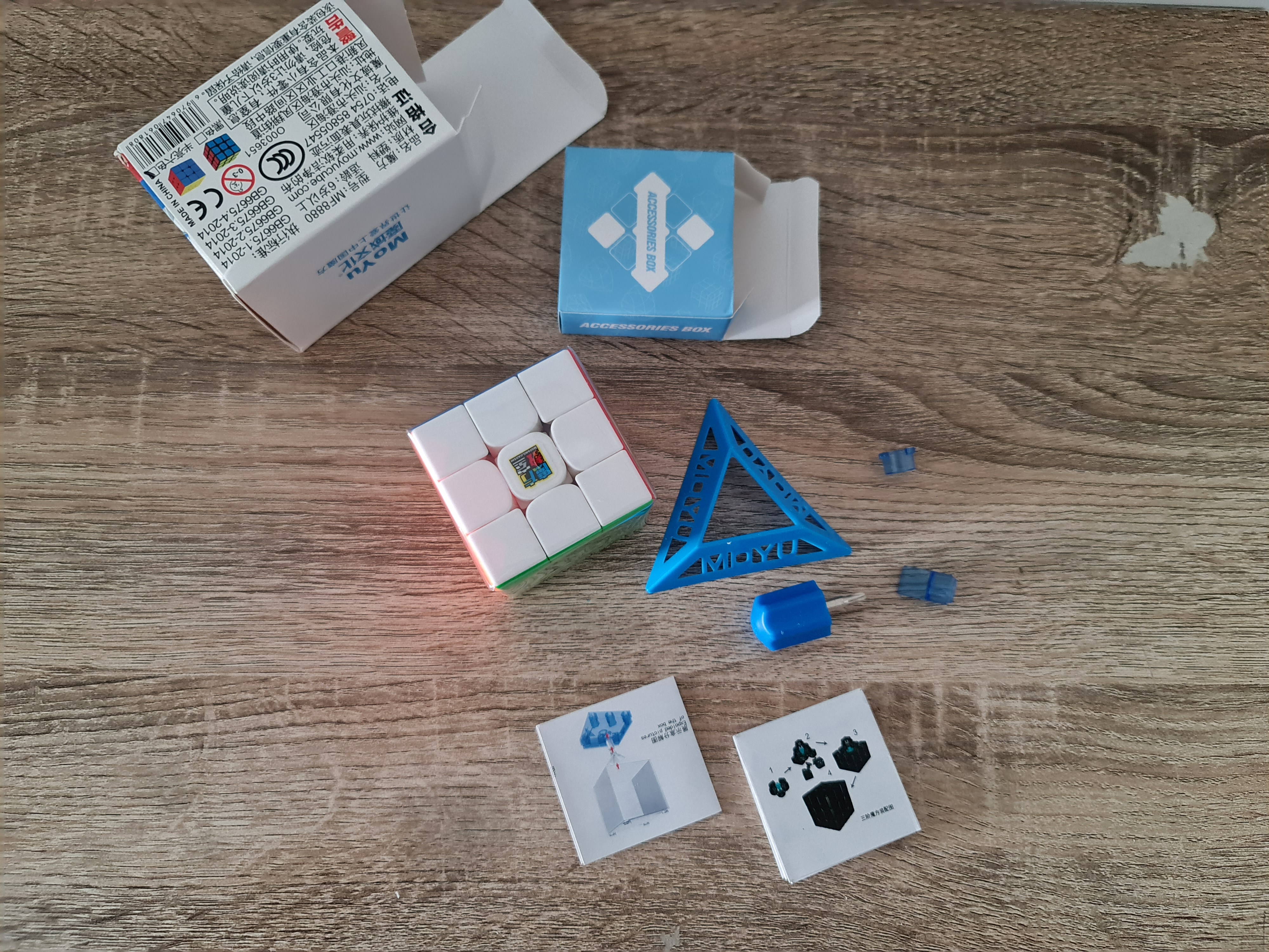 Moyu RS3M Stickerless รูบิคแม่เหล็ก