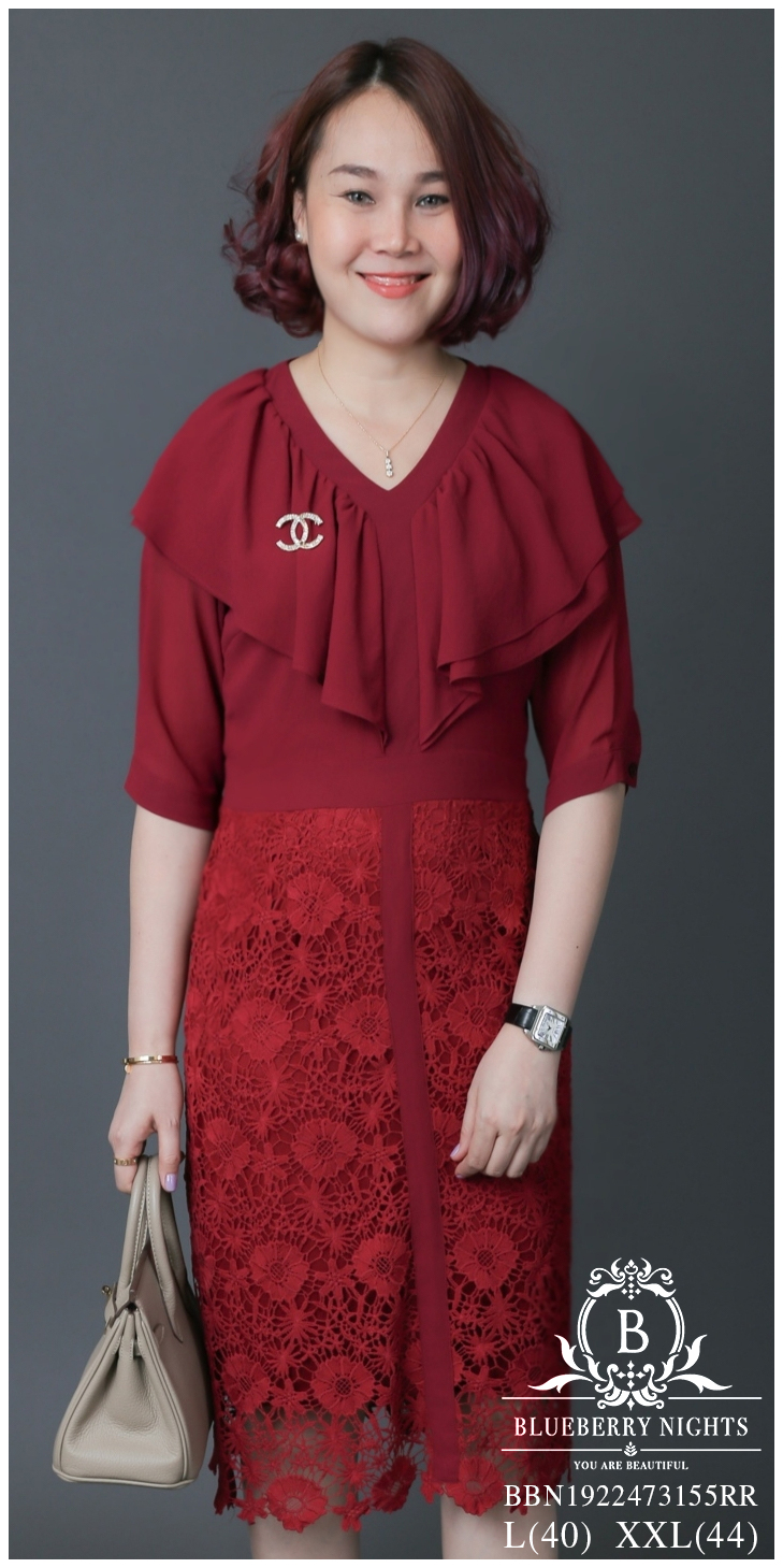 SaLe++13393**เดรสผ้าลูกไม้อิตาลีมิกซ์ผ้าชีฟองเกรดพรีเมี่ยมนำเข้าอย่างดี ดีเทลช่วงบนผ้าชีฟองสีพื้นคอระบายสวยเก๋ ช่วงล่างผ้าลูกไม้เนื้อผ้าใส่สบายไม่ระคายเคืองผิว มีซับในทั้งตัว มีซิปหลังยาว สำเนา