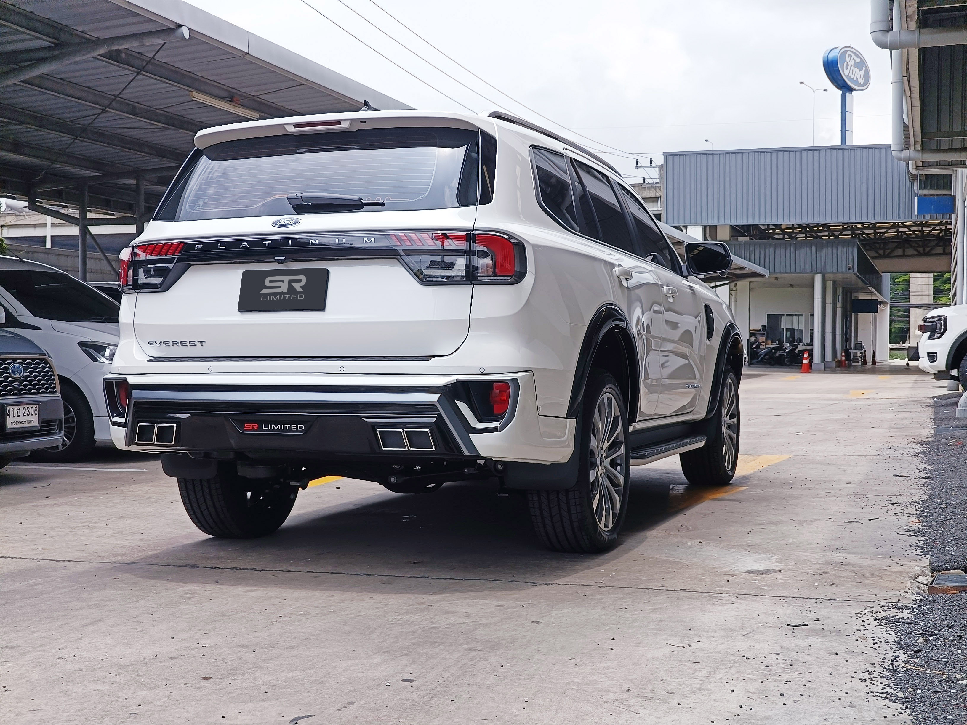 ชุดแต่งรถ-สเกิร์ต-อุปกรณ์แต่งรถ Ford Everest 2022 2023 2024 Next-Gen ทรง SR-Limited