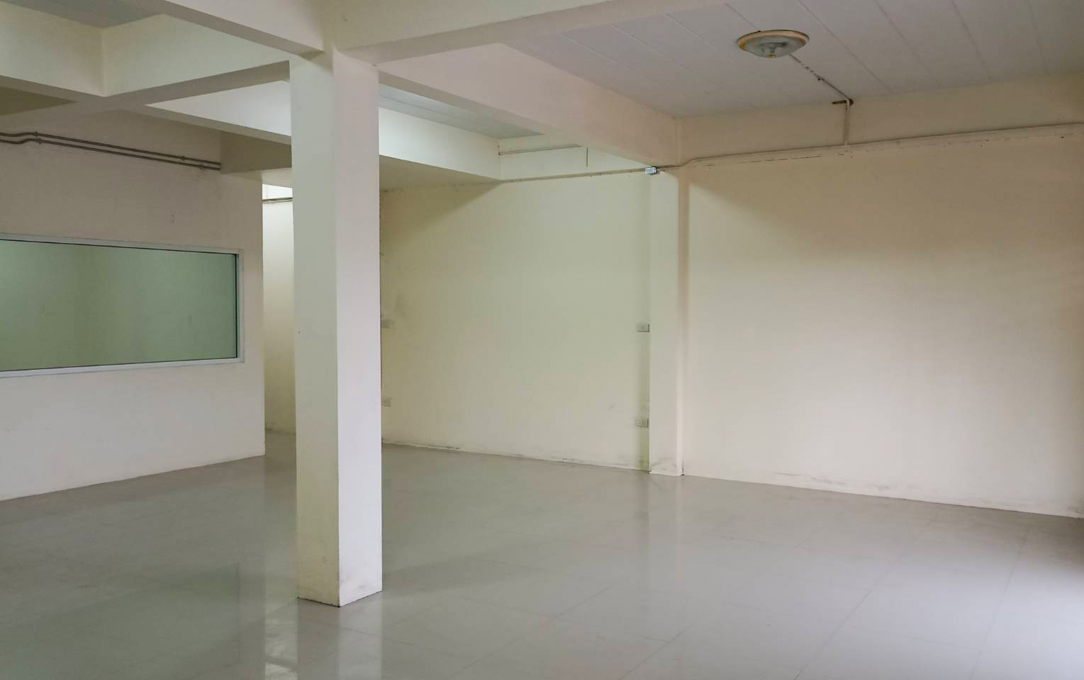 75010-ขายอาคารพาณิช์ หลังมุม สุรณรงค์ 10 ถนนสุขุมวิท บ้านสวน ชลบุรี