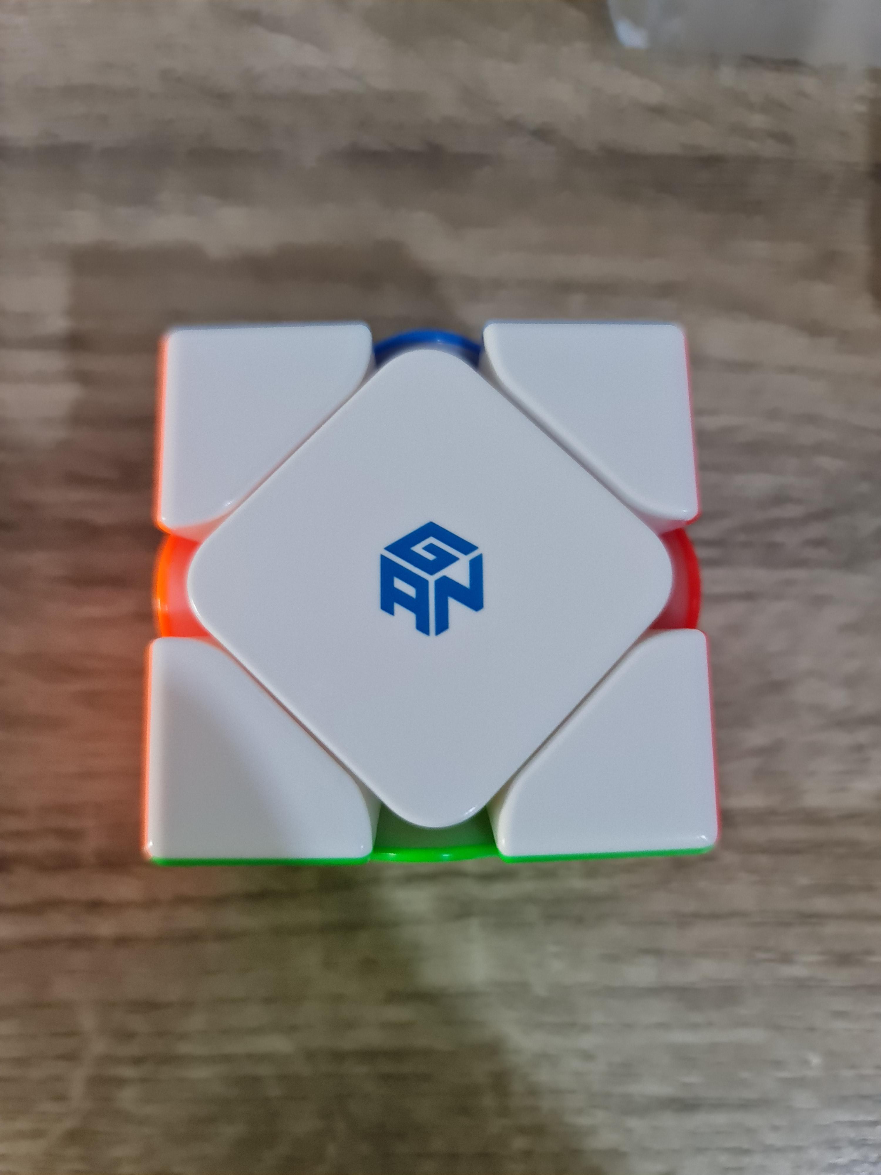 Gan M Skewb รูบิคแม่เหล็ก