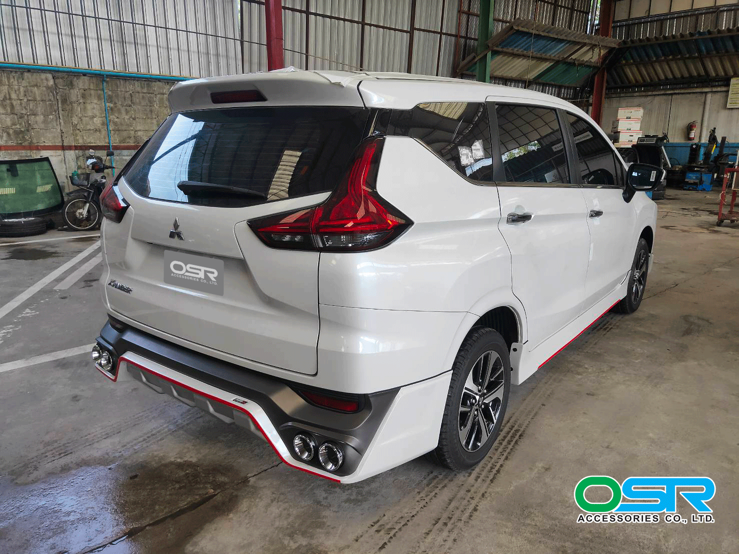 ชุดแต่งรถ-สเกิร์ต-อุปกรณ์แต่งรถ Mitsubishi Xpander ทรง IDEO By OSR