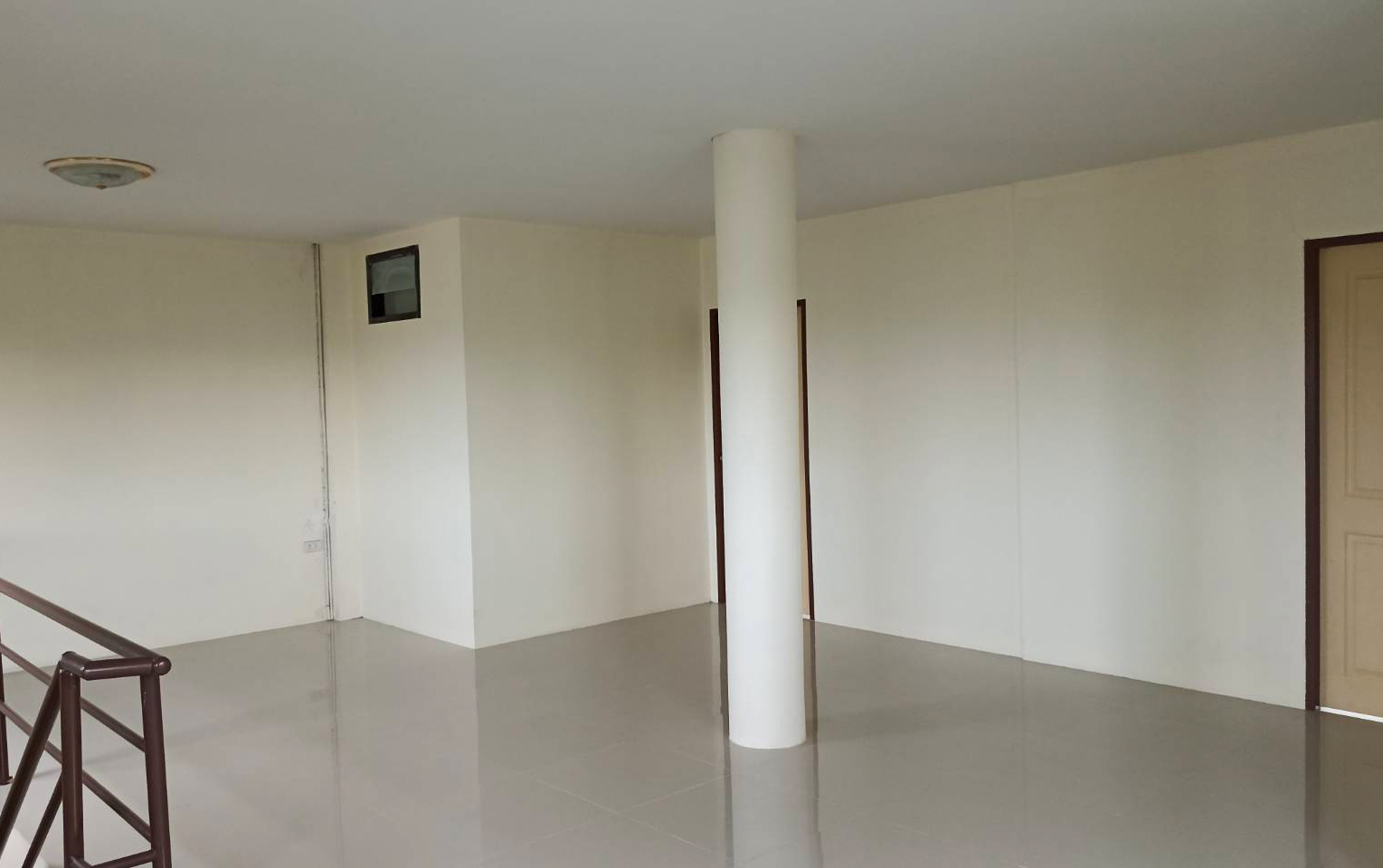 75010-ขายอาคารพาณิช์ หลังมุม สุรณรงค์ 10 ถนนสุขุมวิท บ้านสวน ชลบุรี