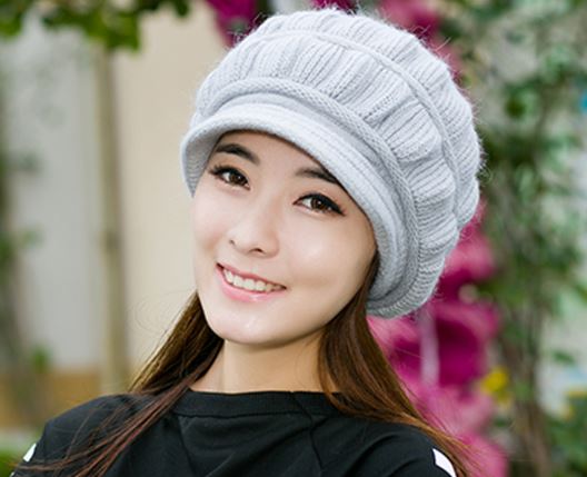 หมวกไหมพรมใส่กันหนาวถึงหิมะทรงฟักทองขนาดใหญ่สีเทา
